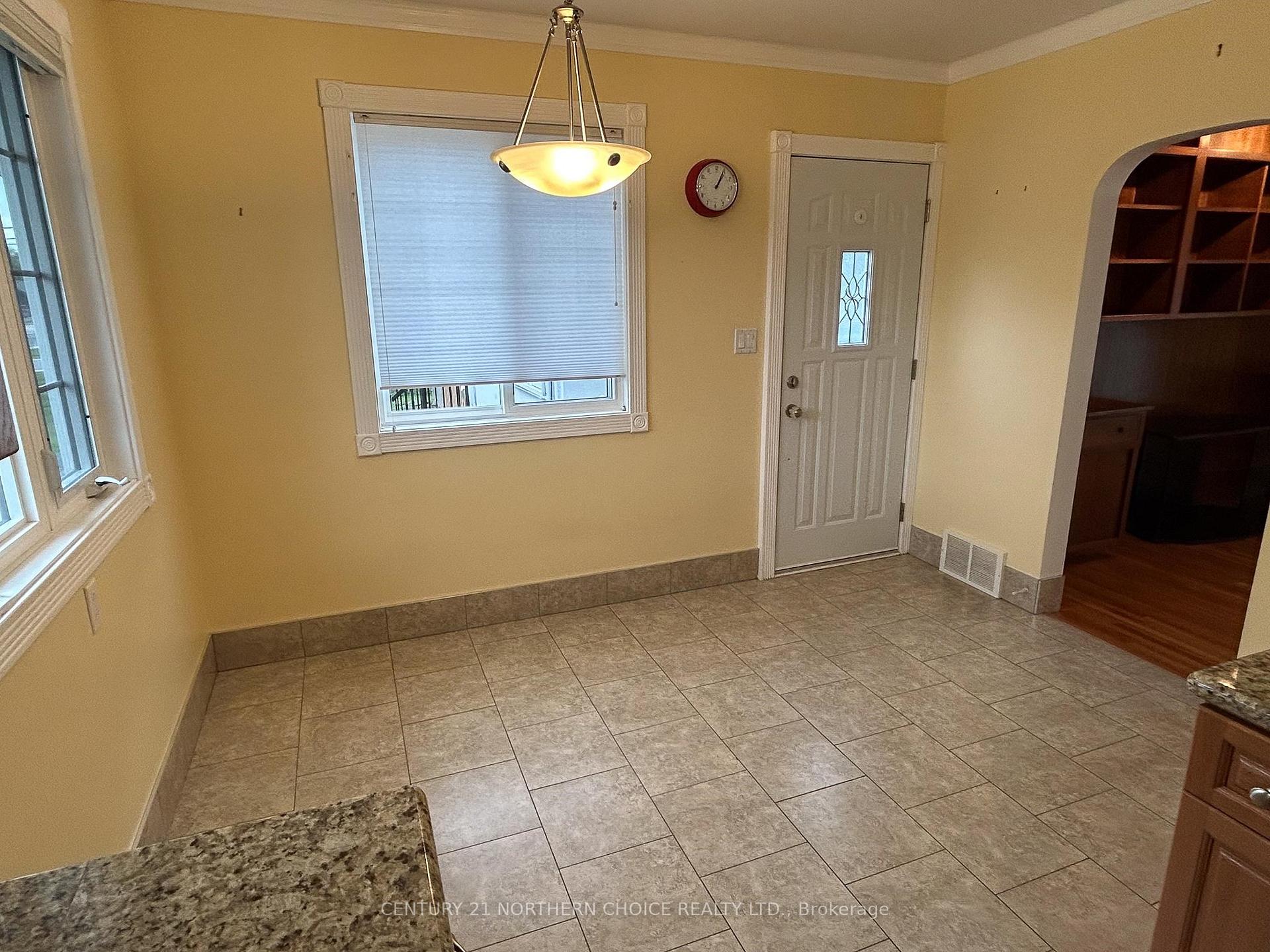 Photo 11 of 623 First Street South, Kenora, Central — HOMEH