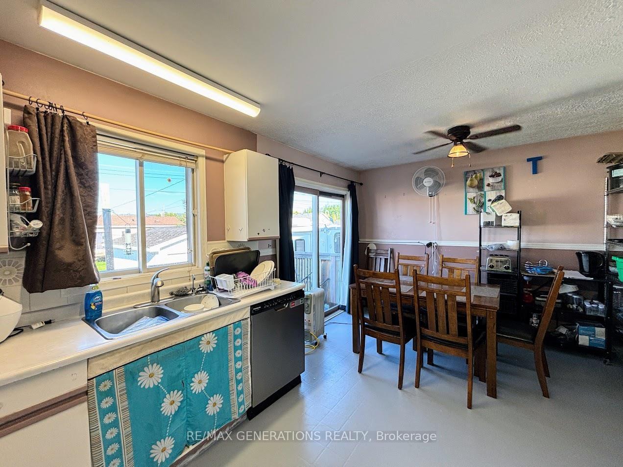 Photo 5 of 17 Barnett Street, Manitouwadge — HOMEH