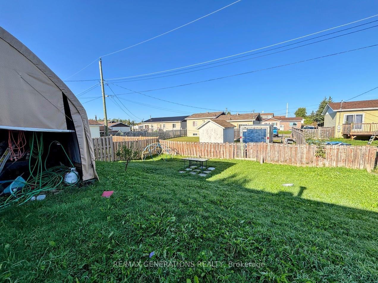 Photo 35 of 17 Barnett Street, Manitouwadge — HOMEH
