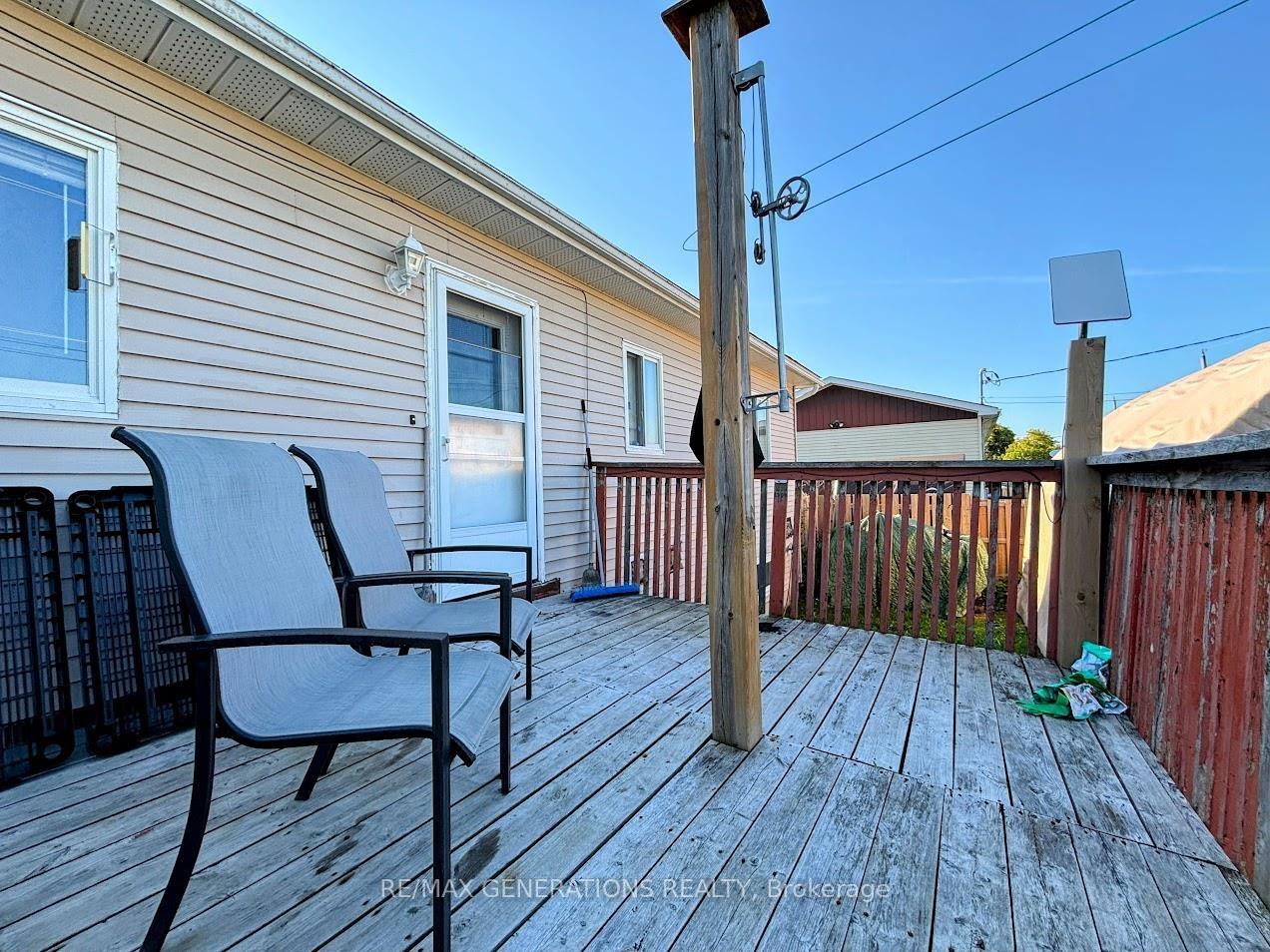Photo 39 of 17 Barnett Street, Manitouwadge — HOMEH