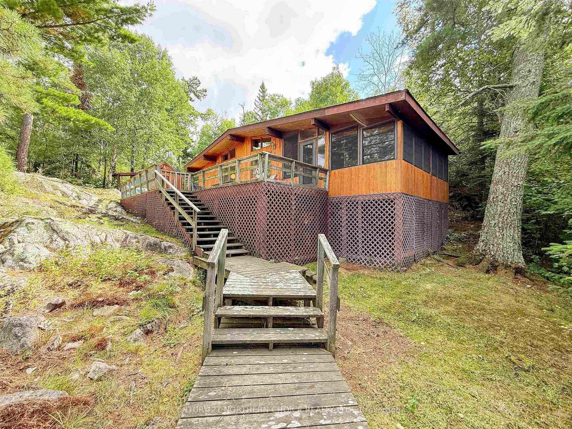 Photo 4 of 1 Dufresne Island, Kenora, Keewatin North — HOMEH