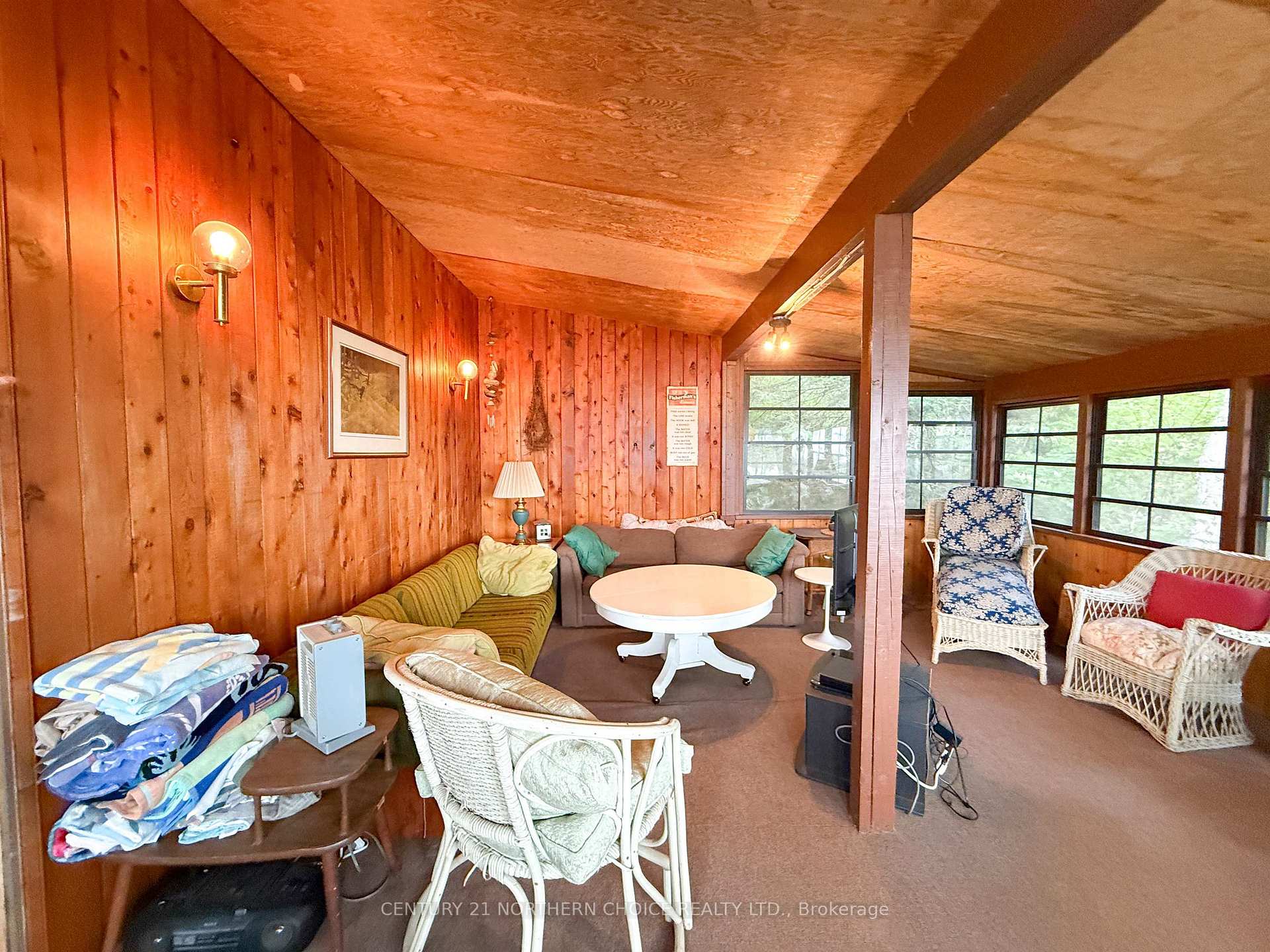 Photo 11 of 1 Dufresne Island, Kenora, Keewatin North — HOMEH