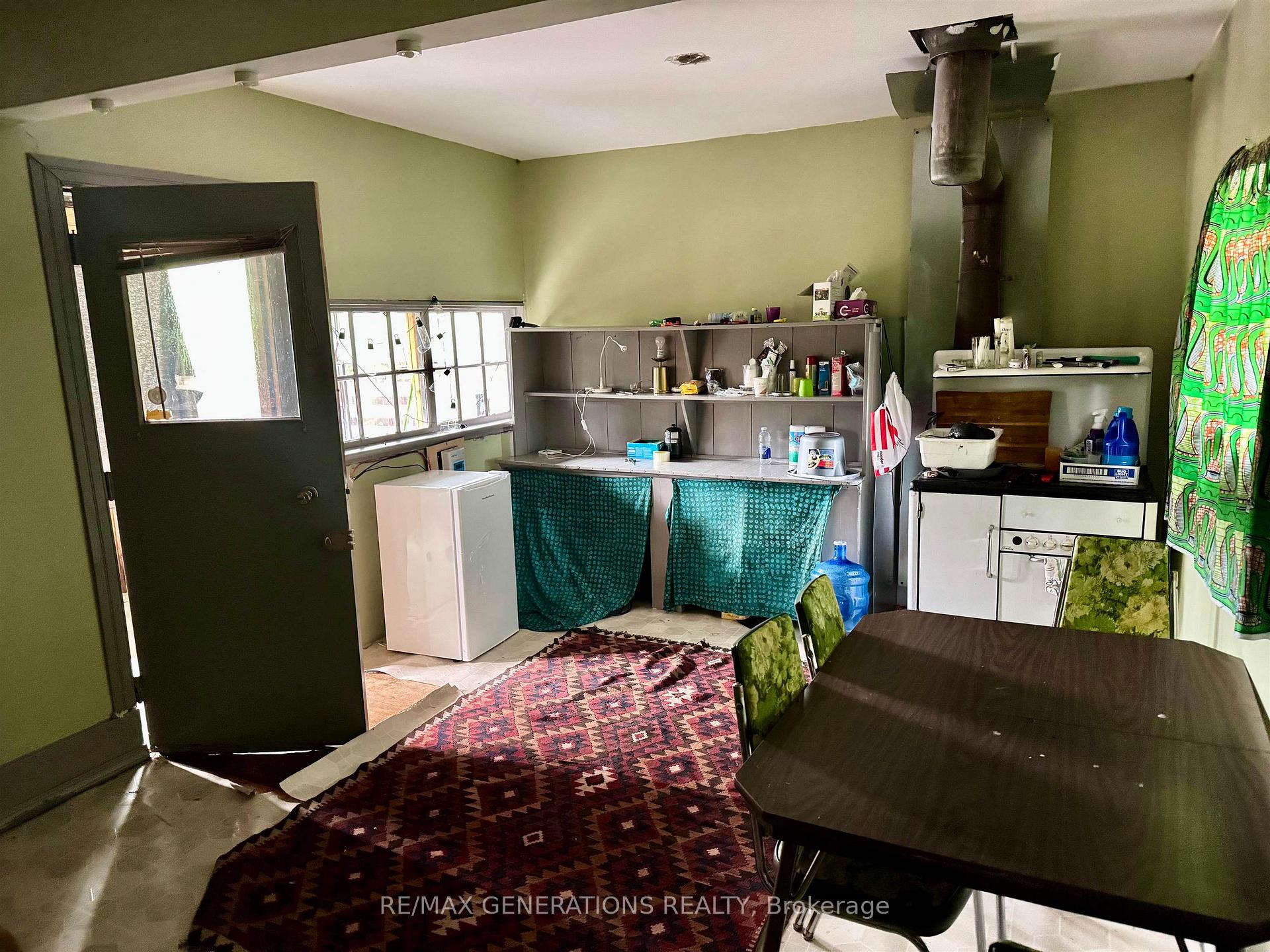 Photo 12 of 254 Old Border Rd, Neebing, Pardee — HOMEH