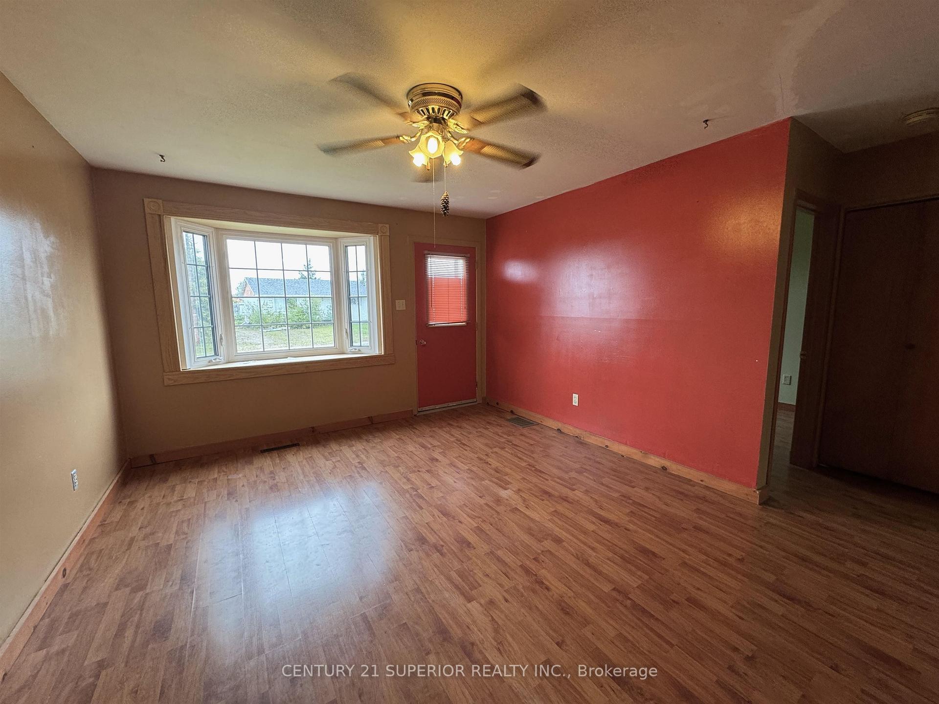 Photo 4 of 21 Warbler Drive, Manitouwadge — HOMEH