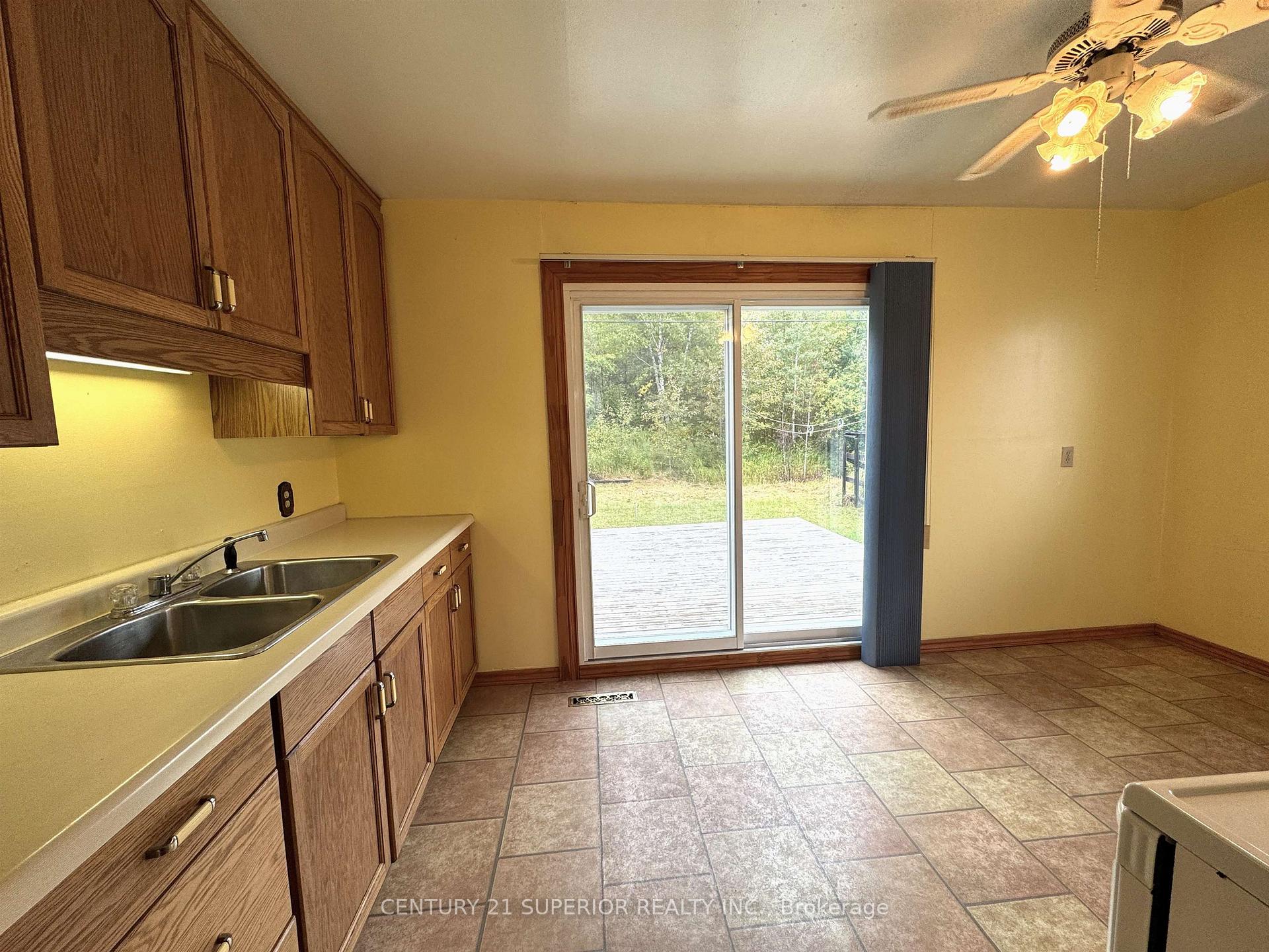 Photo 10 of 21 Warbler Drive, Manitouwadge — HOMEH