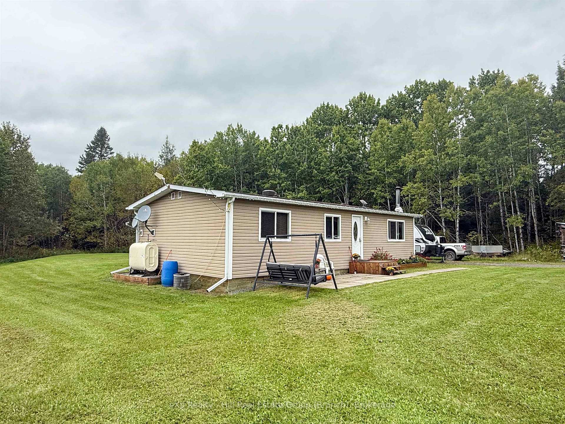 Photo 35 of 75 Walker Road S, Neebing, Blake — HOMEH