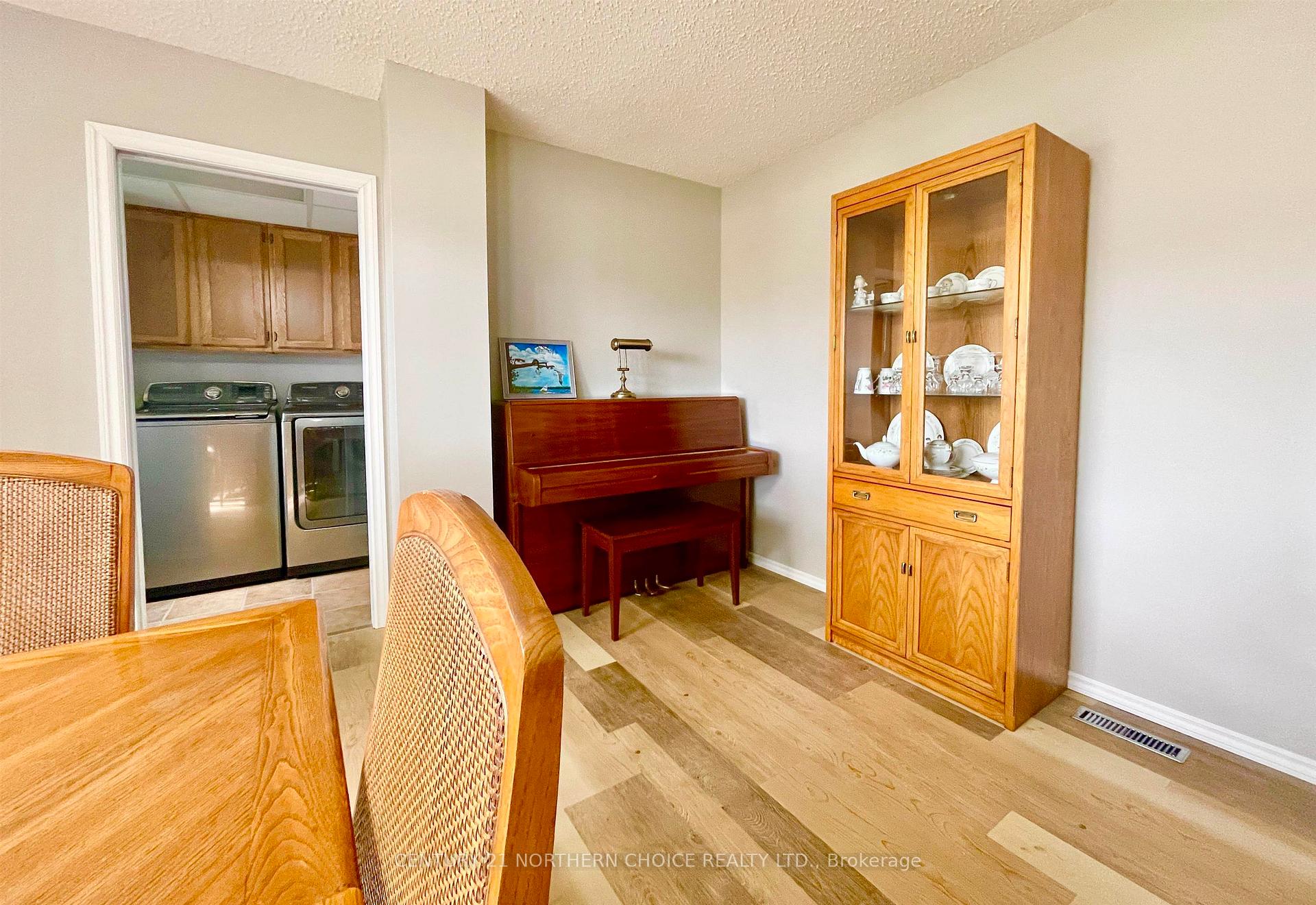 Photo 13 of 10 Bertha Place, Dryden, Hillcrest — HOMEH