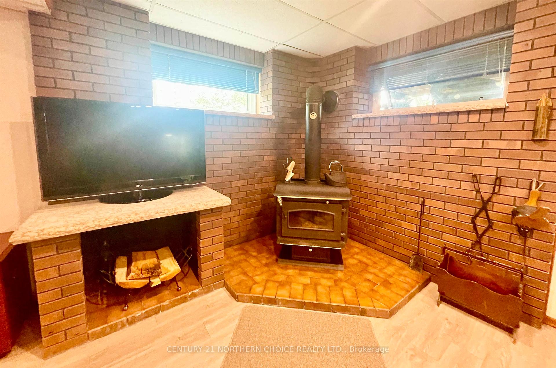 Photo 33 of 10 Bertha Place, Dryden, Hillcrest — HOMEH