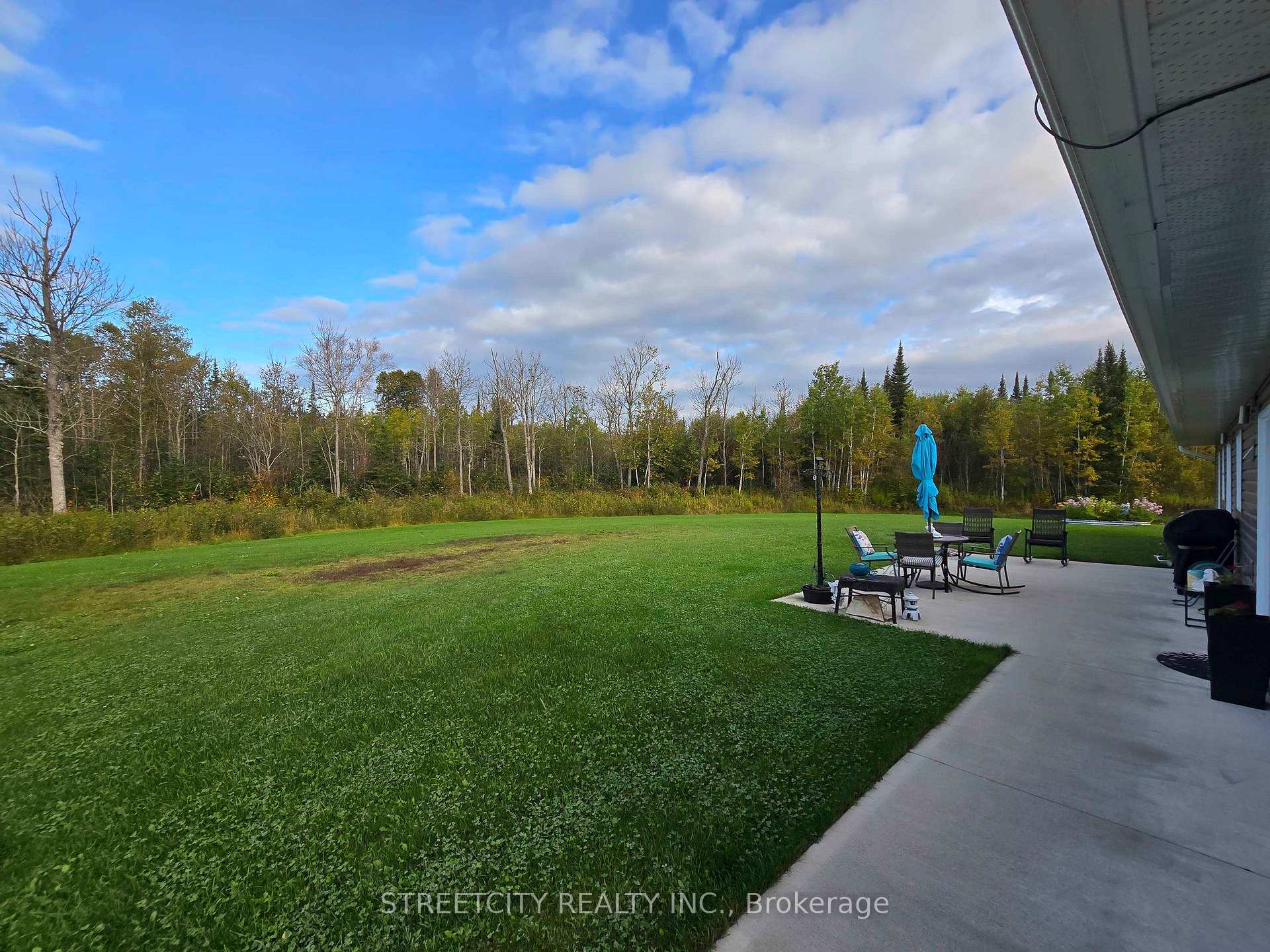 Photo 13 of 5663 Highway 61, Neebing, Crooks — HOMEH