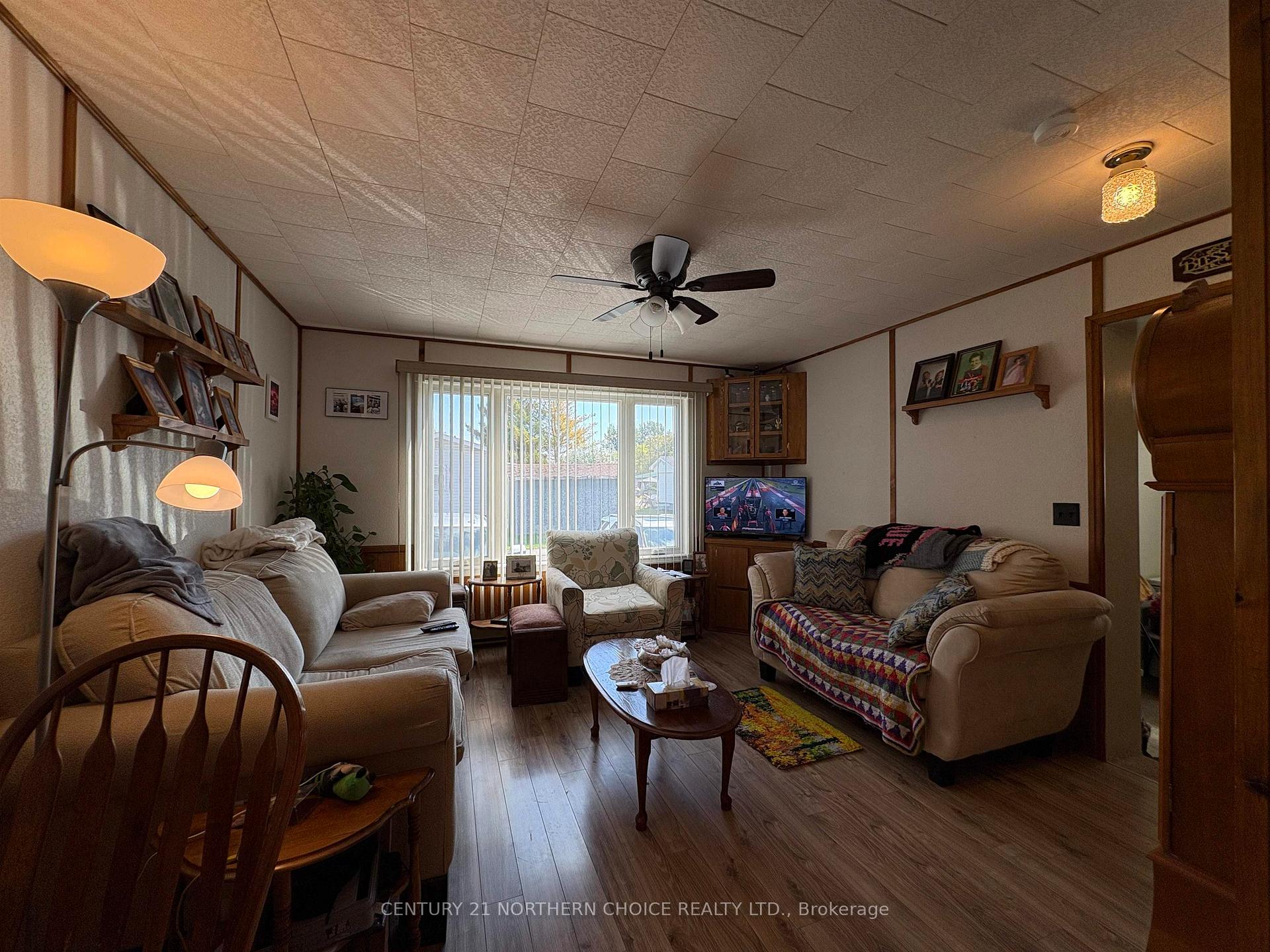 Photo 5 of 31 Palmcrest Drive, Fort Frances — HOMEH