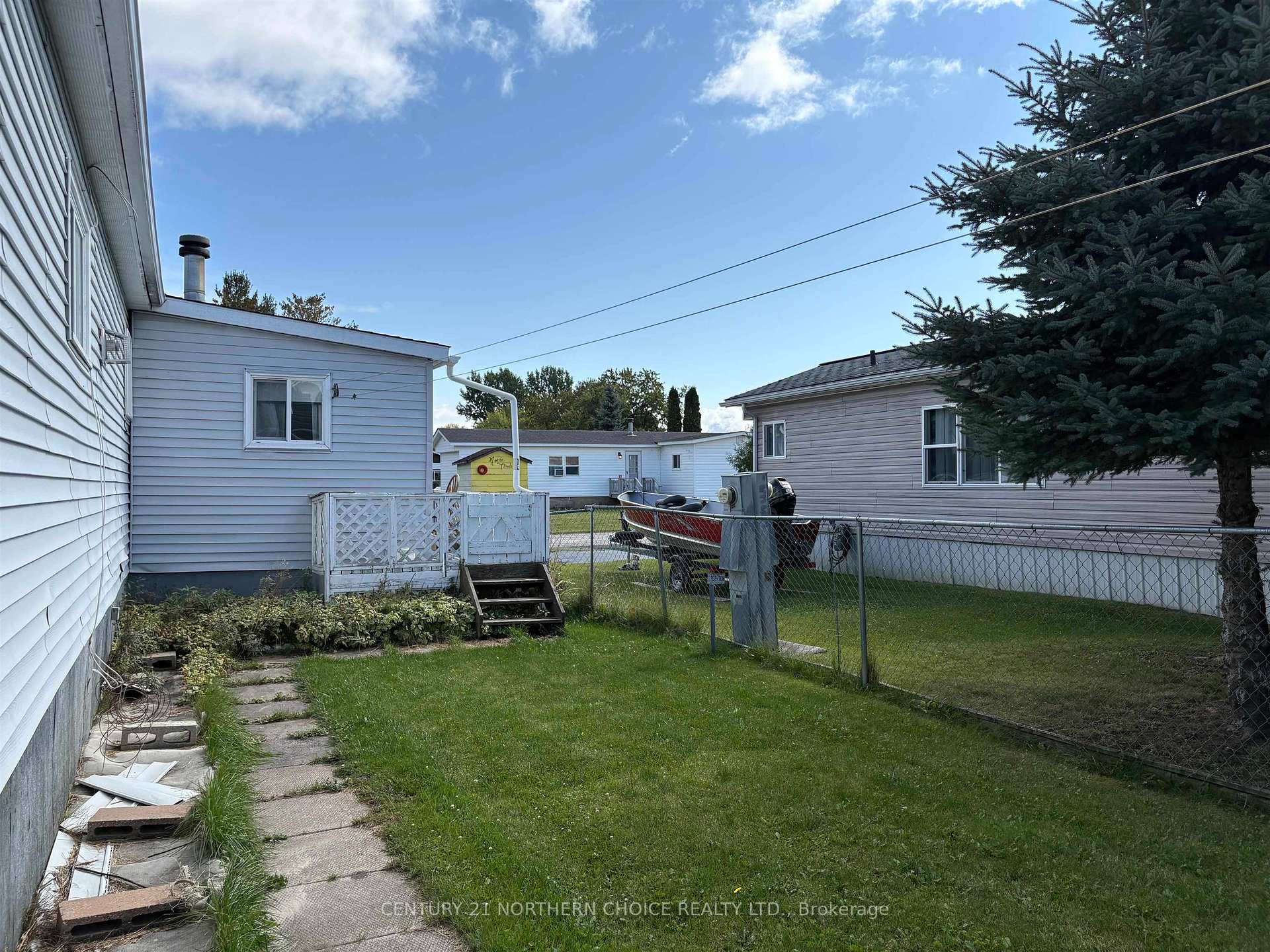 Photo 25 of 31 Palmcrest Drive, Fort Frances — HOMEH