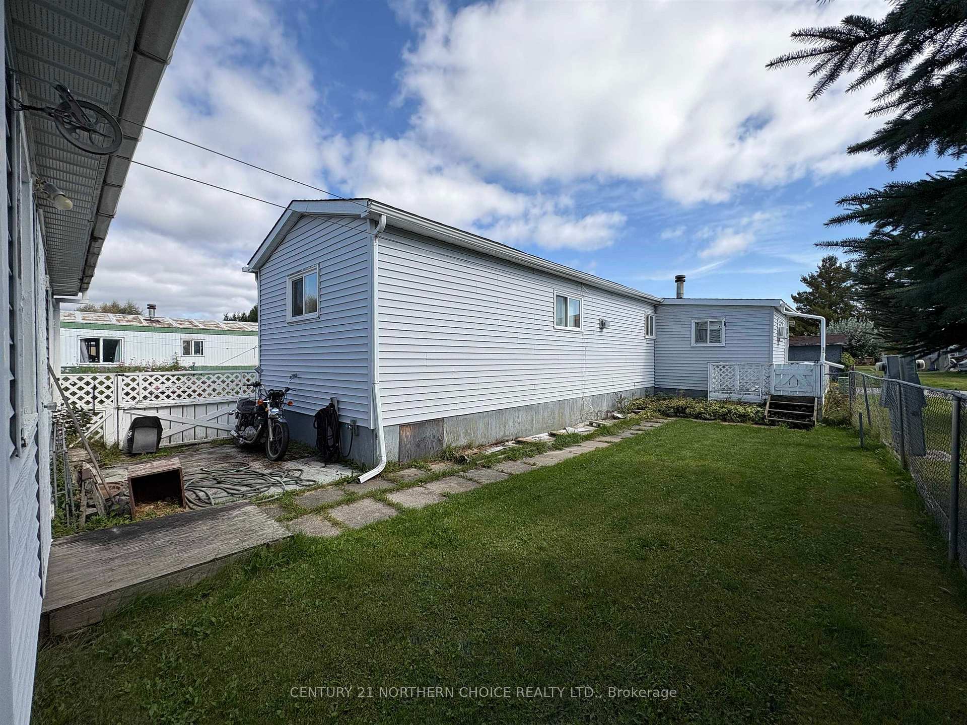 Photo 26 of 31 Palmcrest Drive, Fort Frances — HOMEH