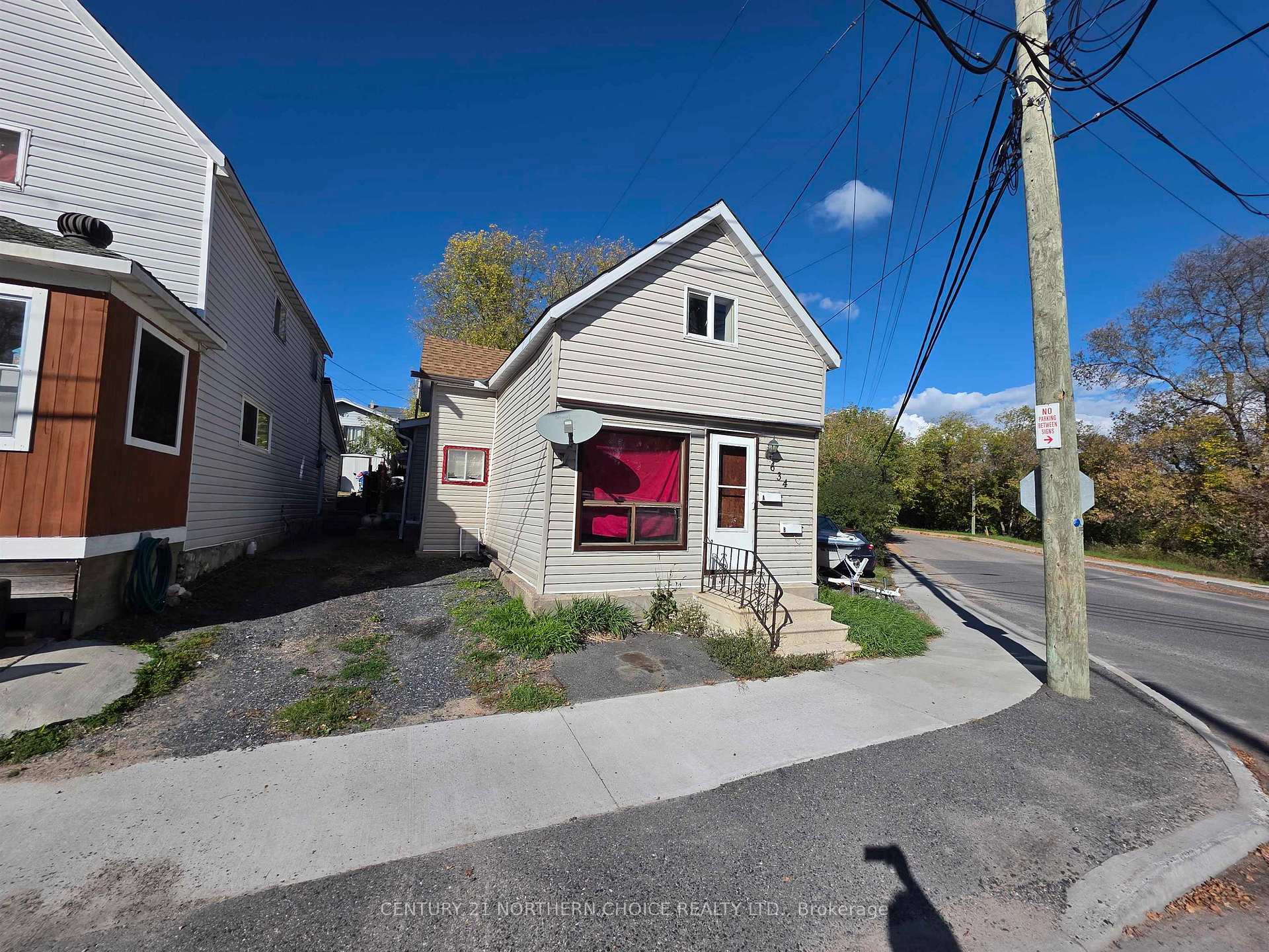 Photo 1 of 634 1/2 Third Street S, Kenora, Central — HOMEH
