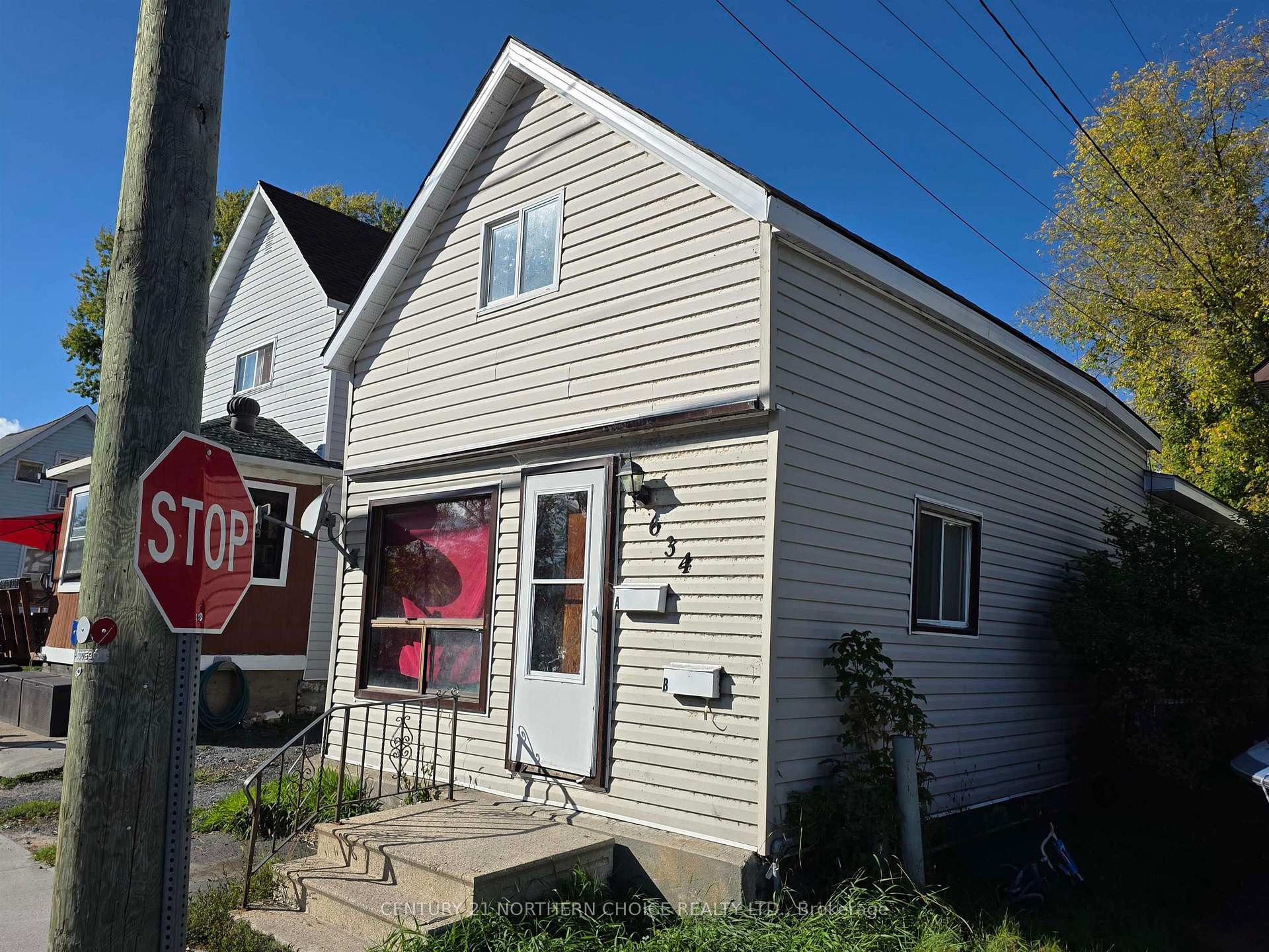 Photo 3 of 634 1/2 Third Street S, Kenora, Central — HOMEH