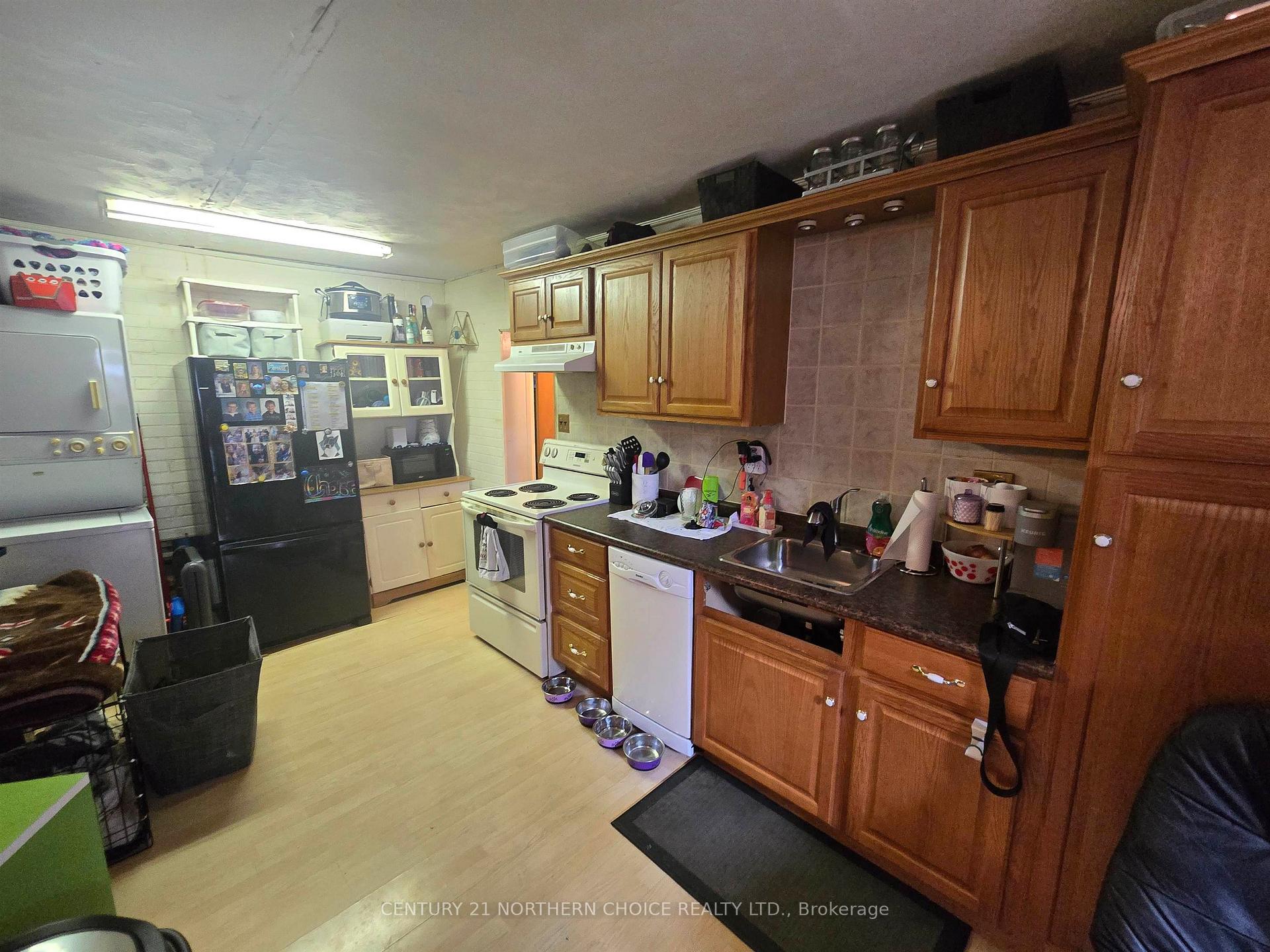 Photo 16 of 634 1/2 Third Street S, Kenora, Central — HOMEH