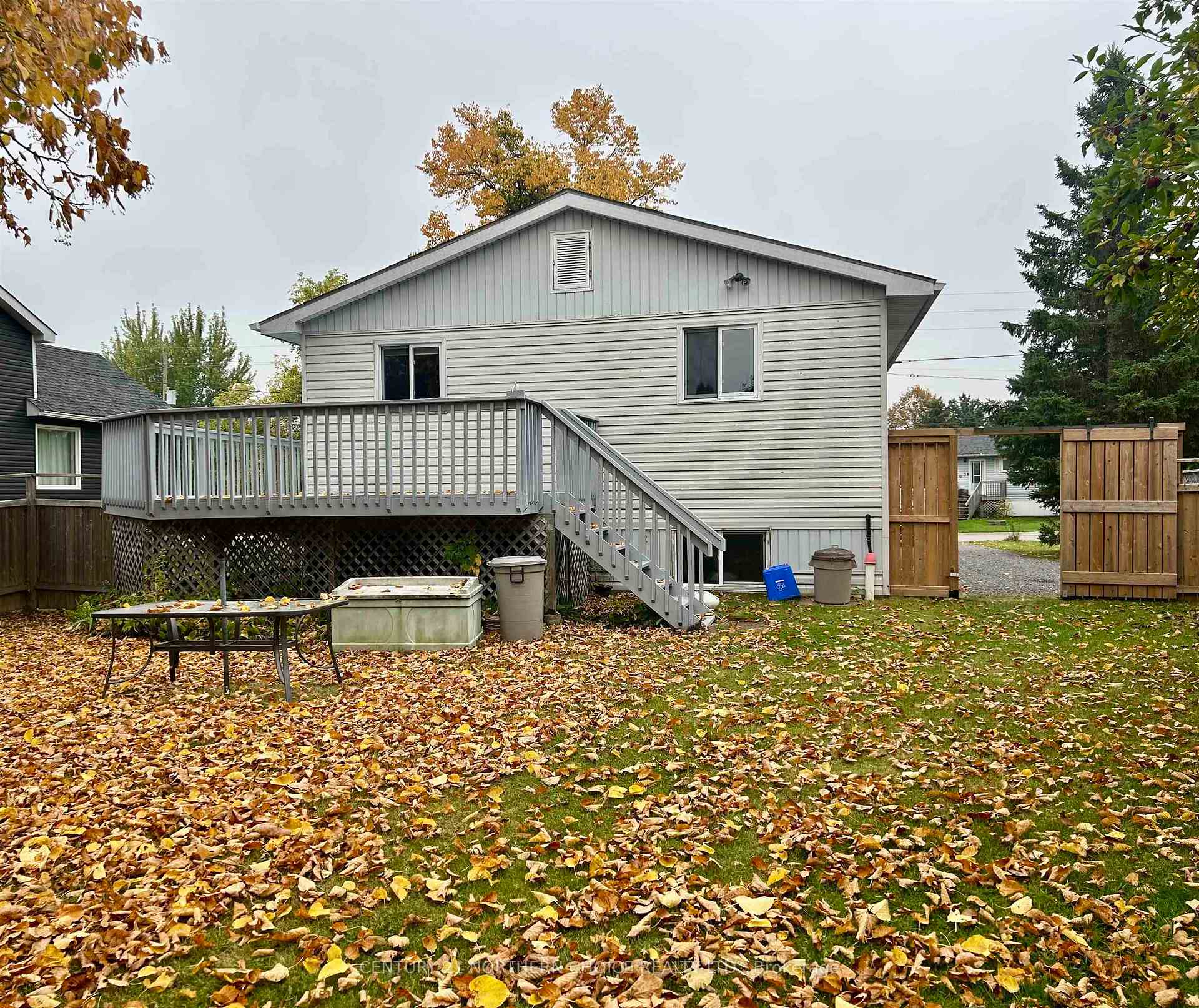 Photo 2 of 1232 Emo Road, Fort Frances — HOMEH