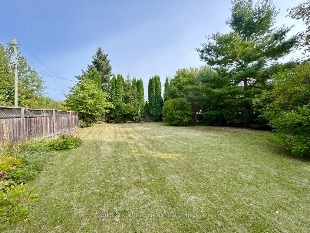 Photo 4 of 1232 Emo Road, Fort Frances — HOMEH