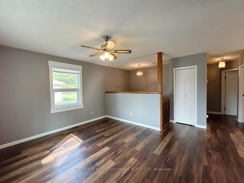 Photo 11 of 1232 Emo Road, Fort Frances — HOMEH