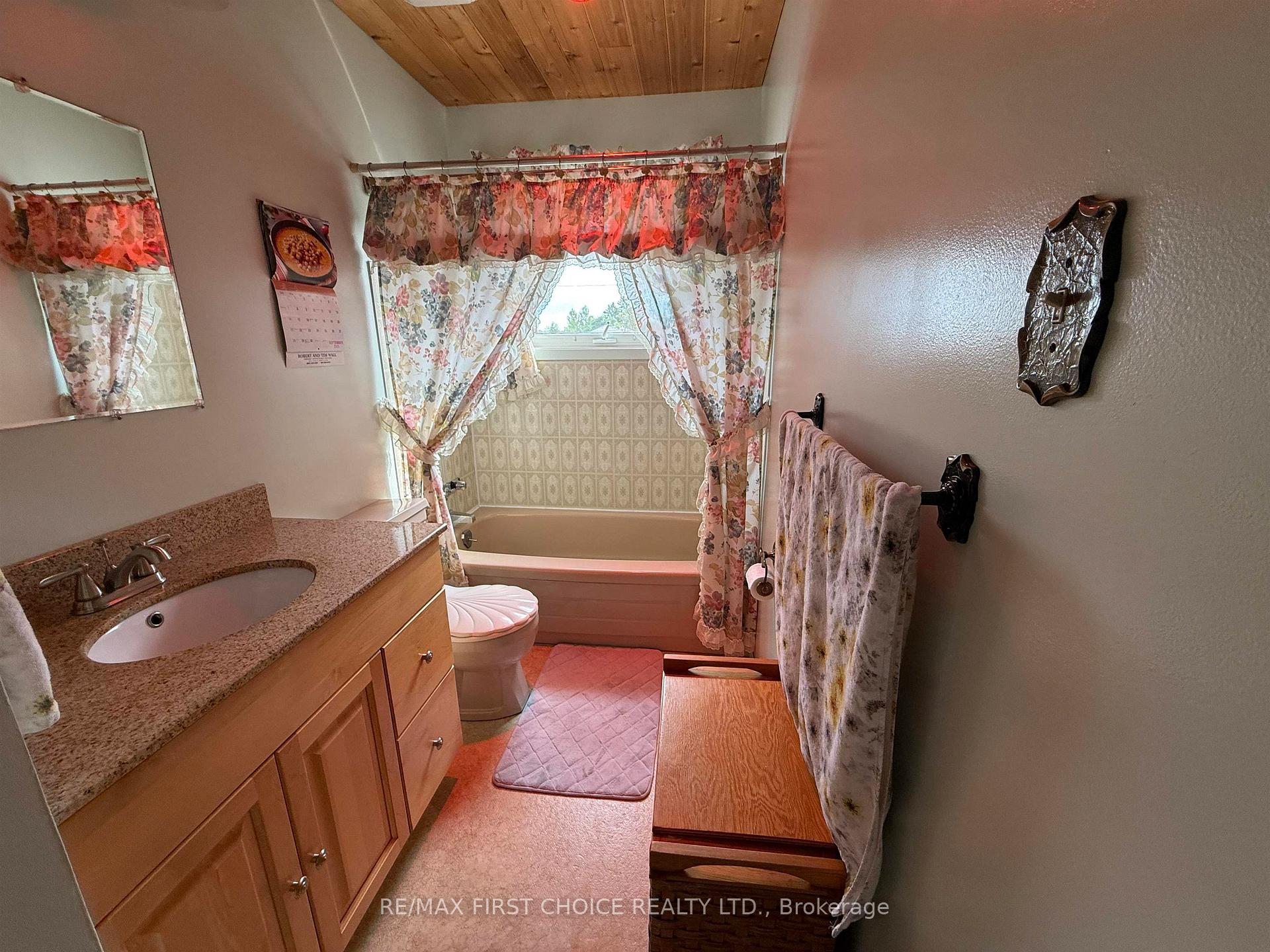 Photo 8 of 77 Thunder Drive, Dryden, Pronger Park — HOMEH