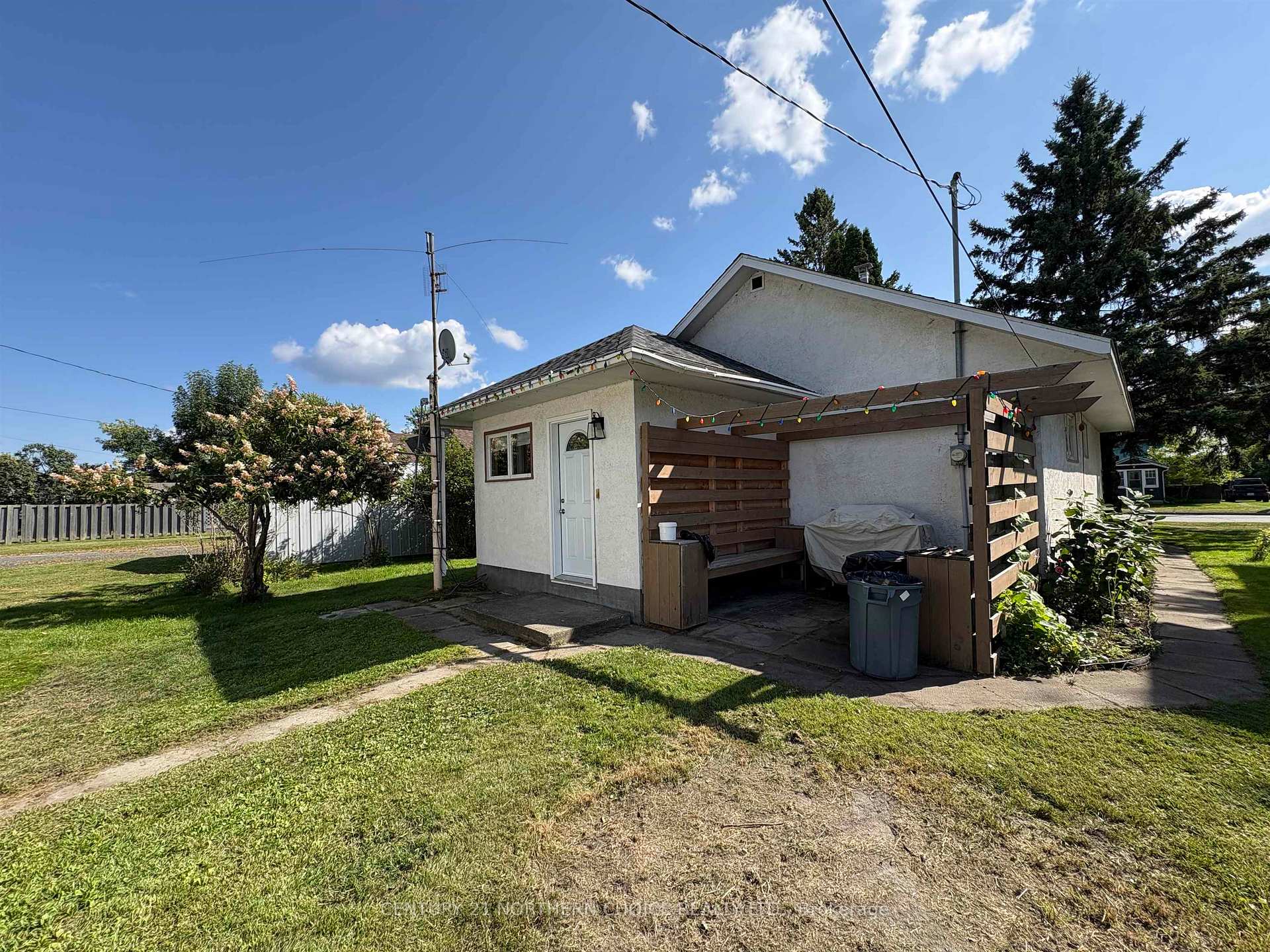 Photo 22 of 338 Third Street W, Fort Frances — HOMEH