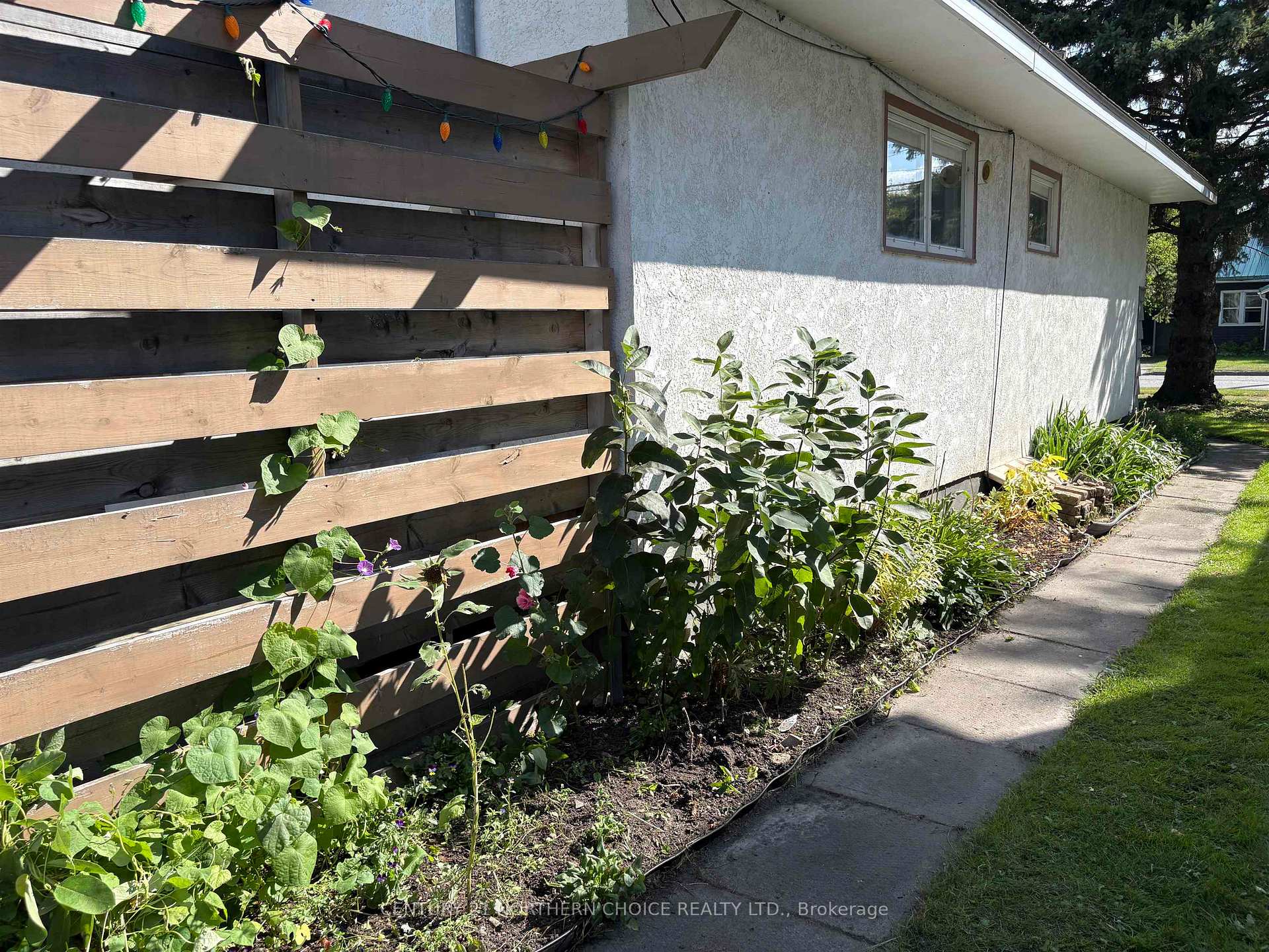 Photo 23 of 338 Third Street W, Fort Frances — HOMEH