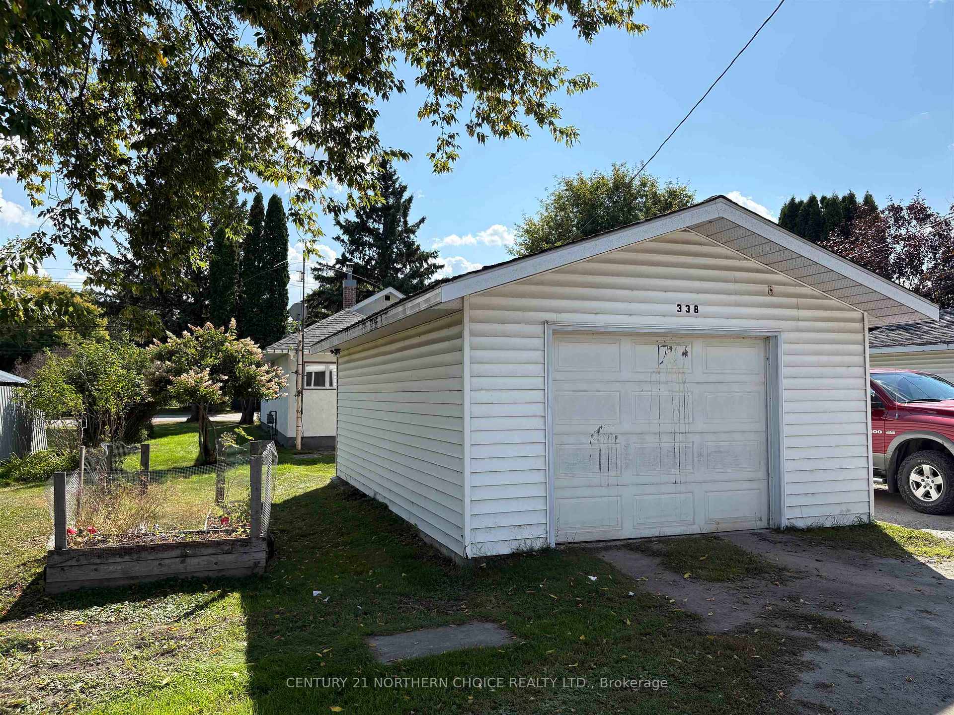 Photo 27 of 338 Third Street W, Fort Frances — HOMEH