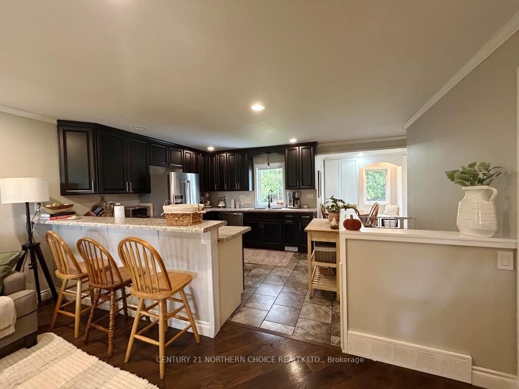 Photo 7 of 1305 Kings Highway, Fort Frances — HOMEH
