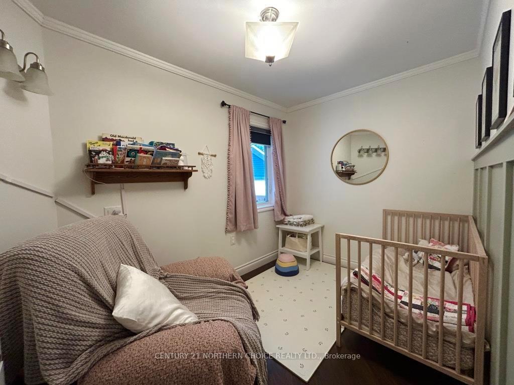 Photo 16 of 1305 Kings Highway, Fort Frances — HOMEH
