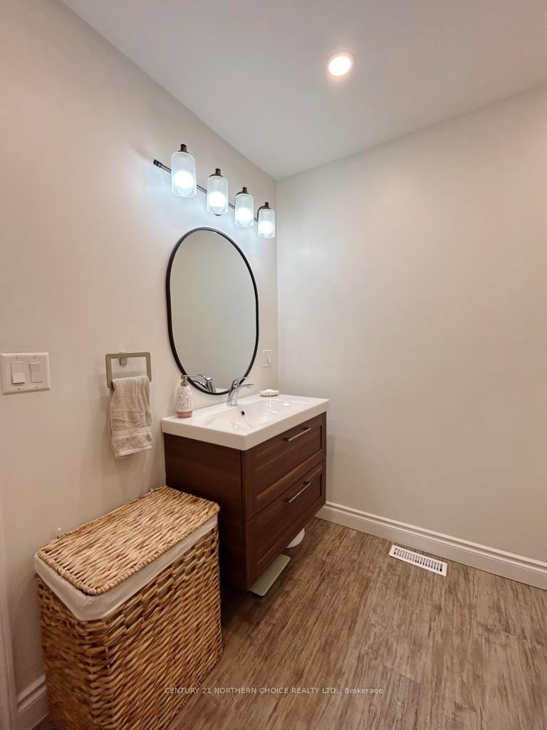 Photo 18 of 1305 Kings Highway, Fort Frances — HOMEH