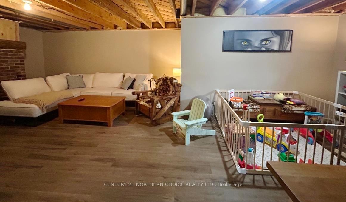 Photo 23 of 1305 Kings Highway, Fort Frances — HOMEH