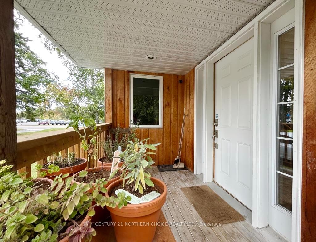 Photo 26 of 1305 Kings Highway, Fort Frances — HOMEH