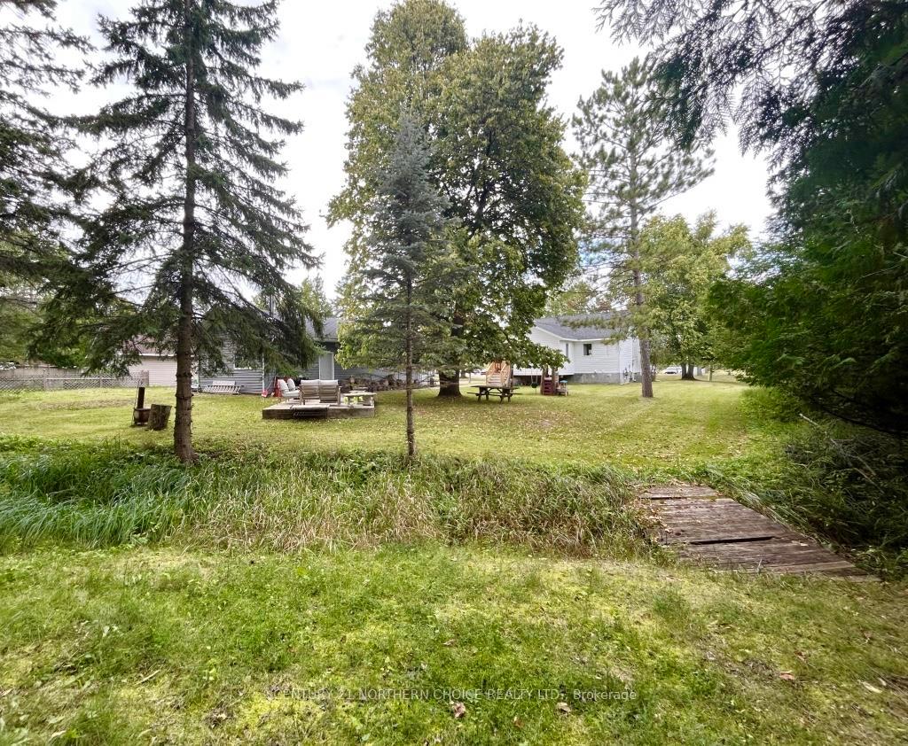 Photo 35 of 1305 Kings Highway, Fort Frances — HOMEH