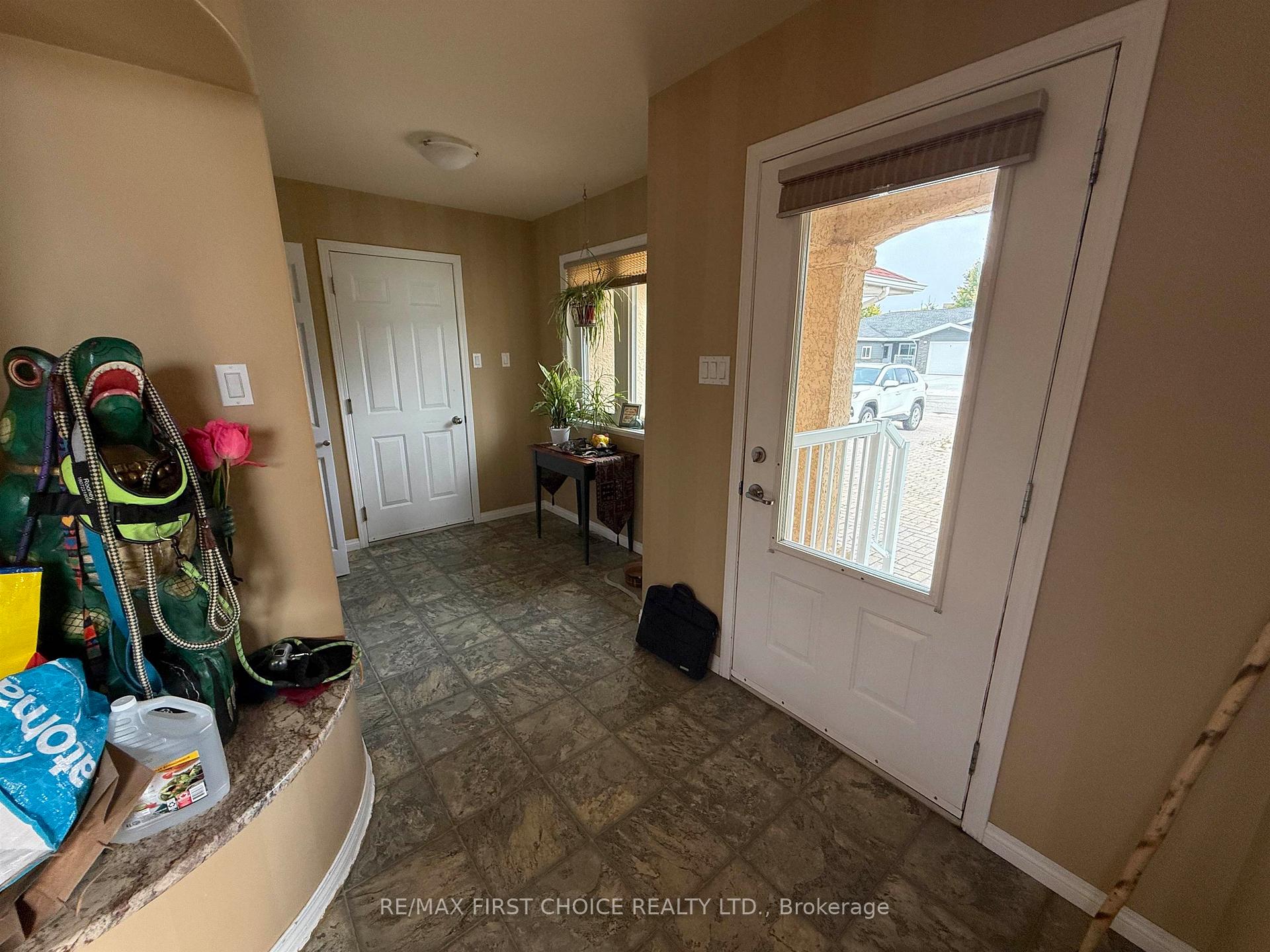 Photo 8 of 110 Edgewater Drive, Dryden, Edgewater Terrace — HOMEH