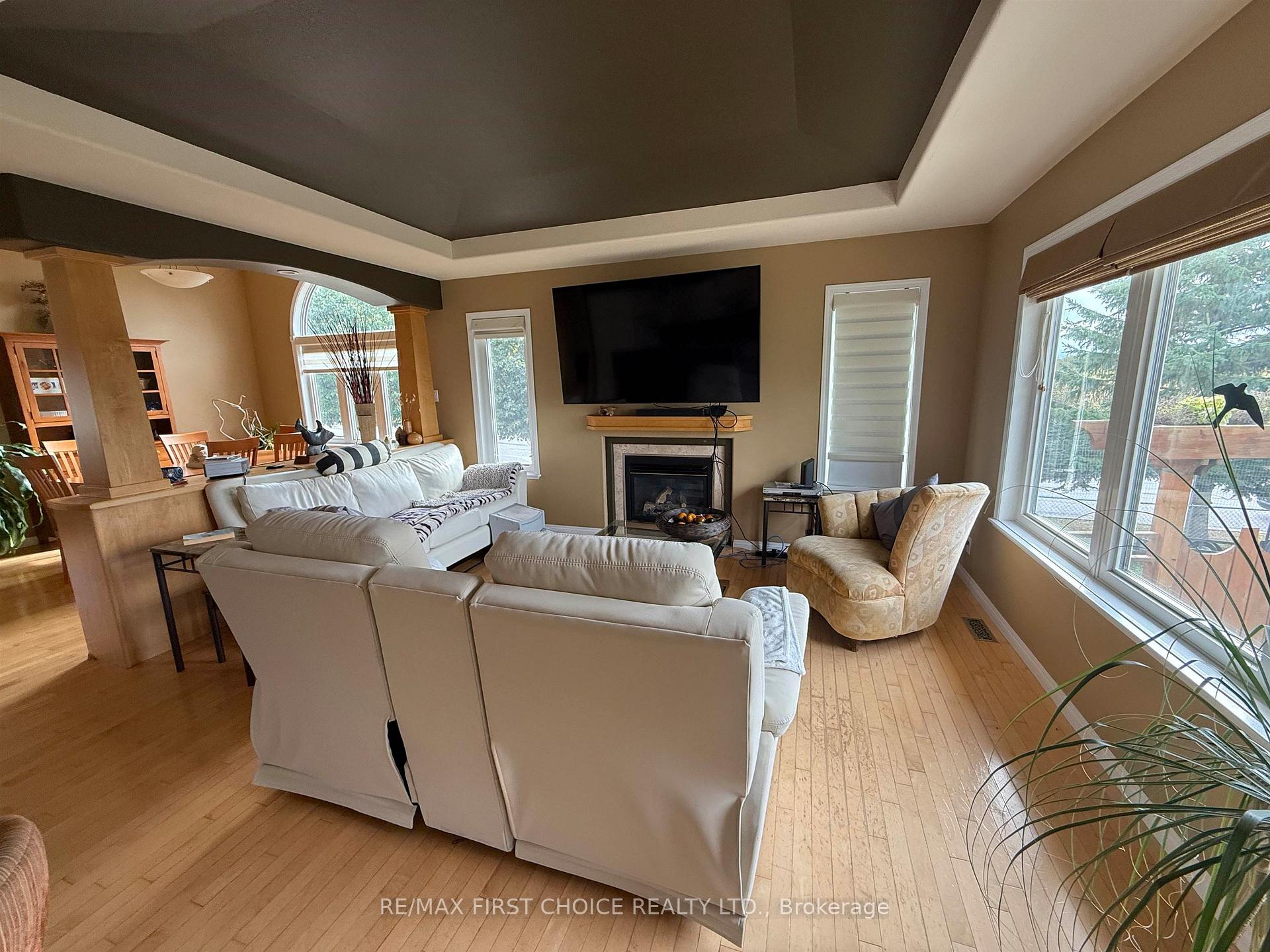 Photo 10 of 110 Edgewater Drive, Dryden, Edgewater Terrace — HOMEH