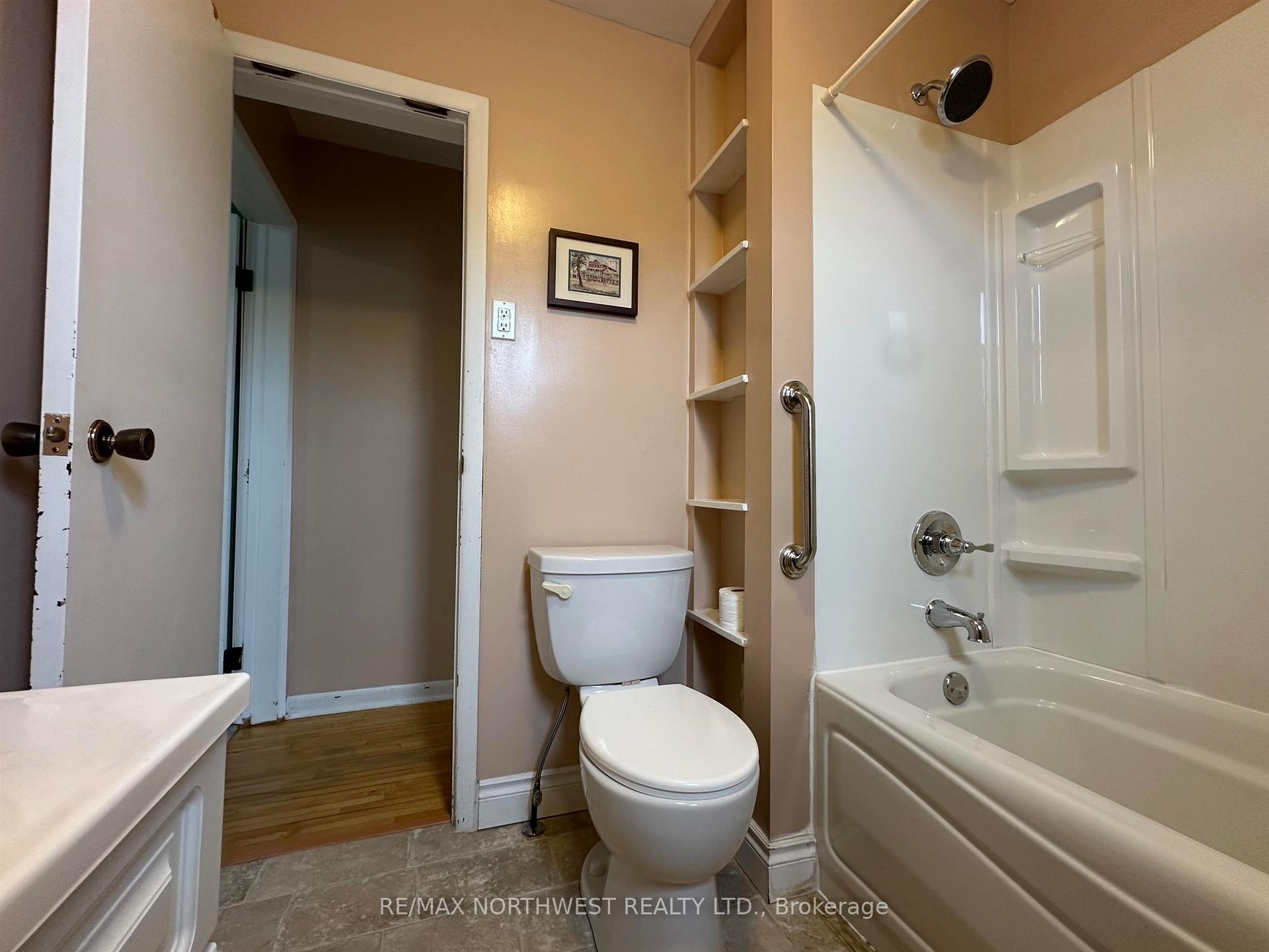 Photo 14 of 612 Third Street E, Fort Frances — HOMEH