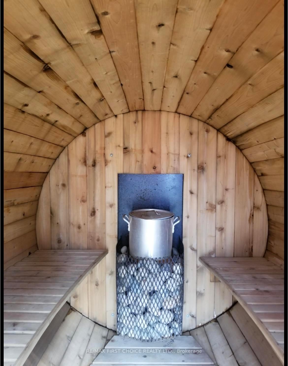 Photo 10 of 24 Obonga Lake Rd, Thunder Bay Remote Area — HOMEH