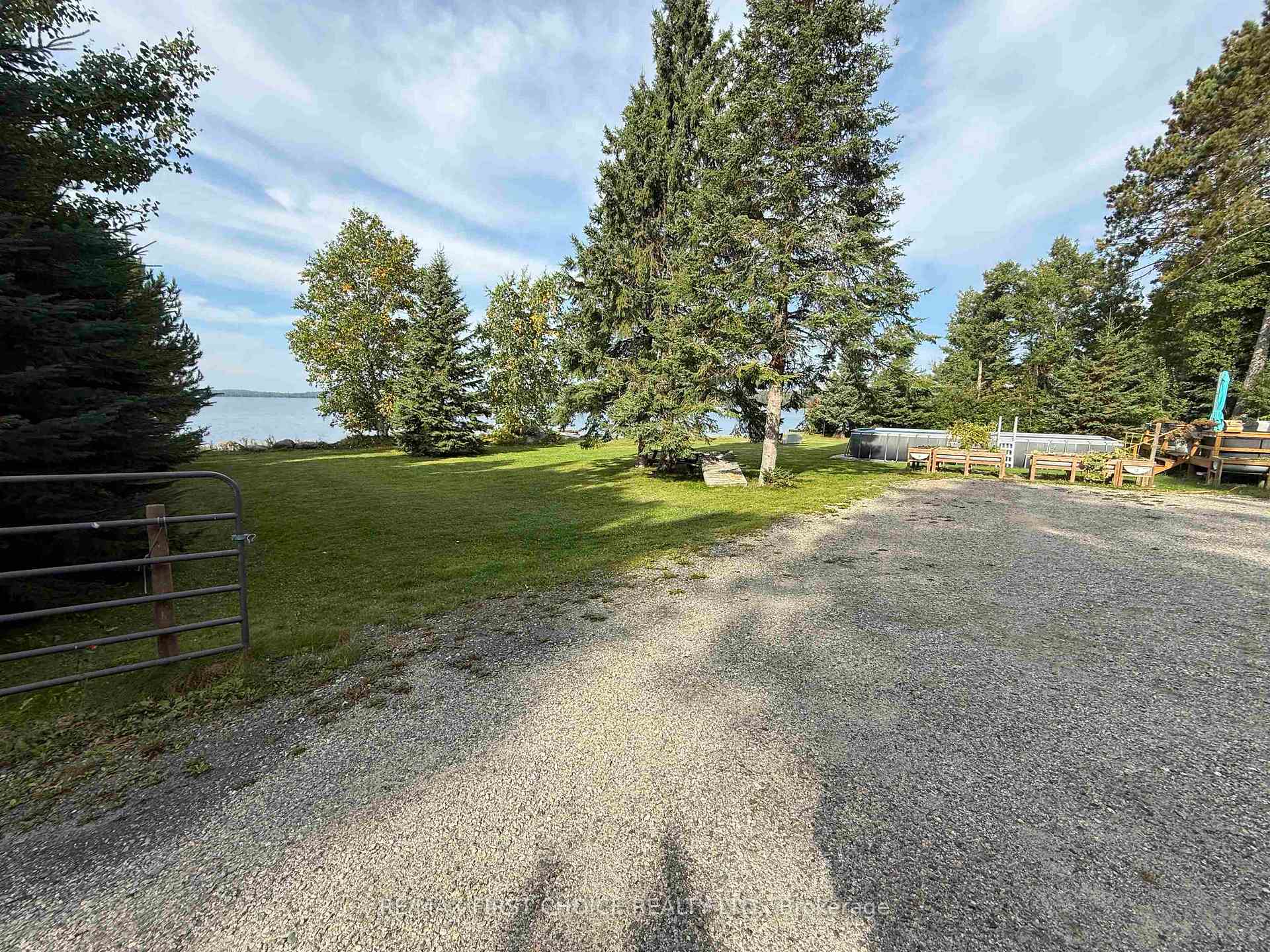 Photo 5 of 2484 McIntosh Road, Kenora Remote Area, Blue Lake — HOMEH