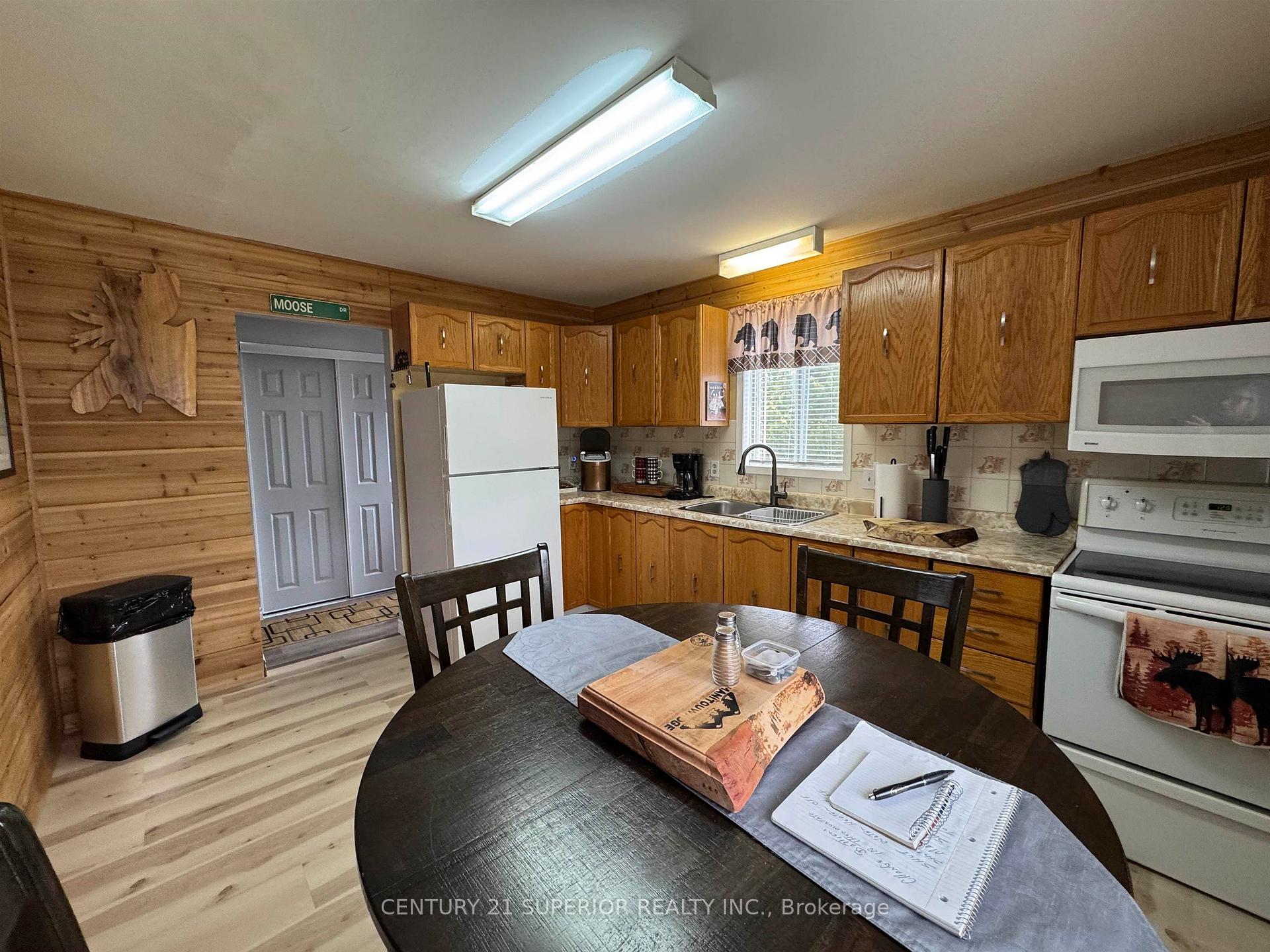 Photo 11 of 2 Moose Drive, Manitouwadge — HOMEH