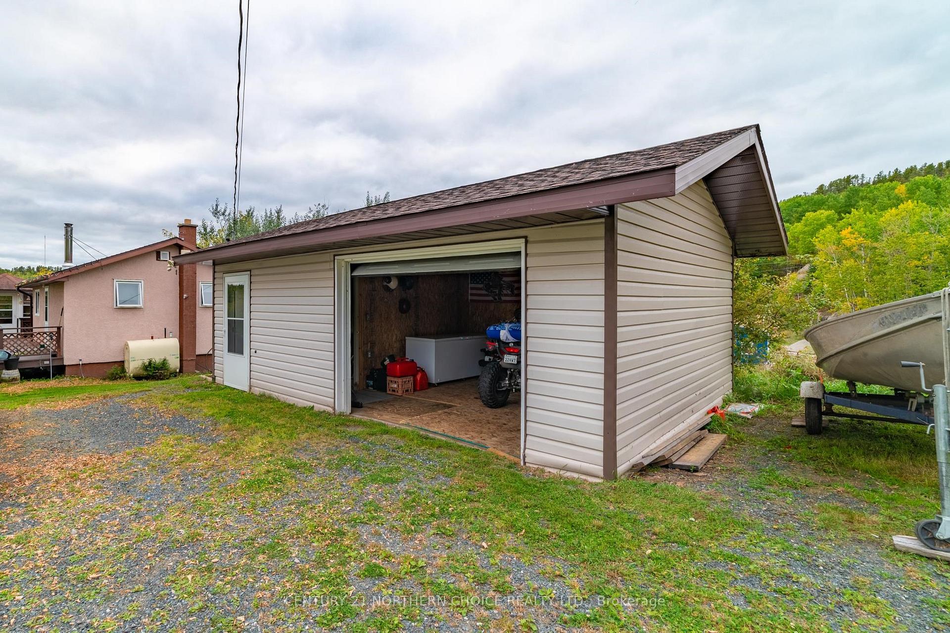 Photo 37 of 15 Third Street, Kenora Remote Area, Redditt — HOMEH