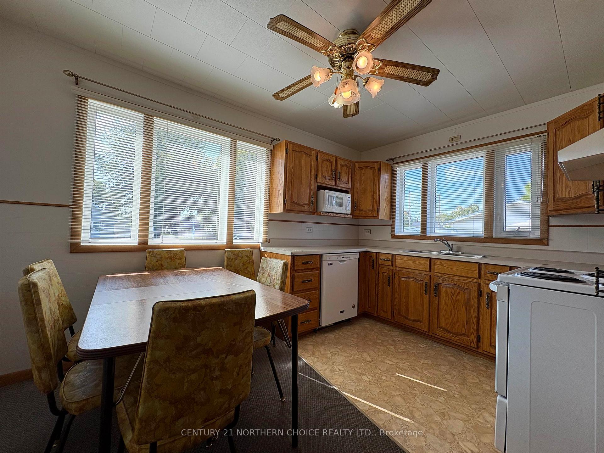 Photo 5 of 610 Second Street E, Fort Frances — HOMEH