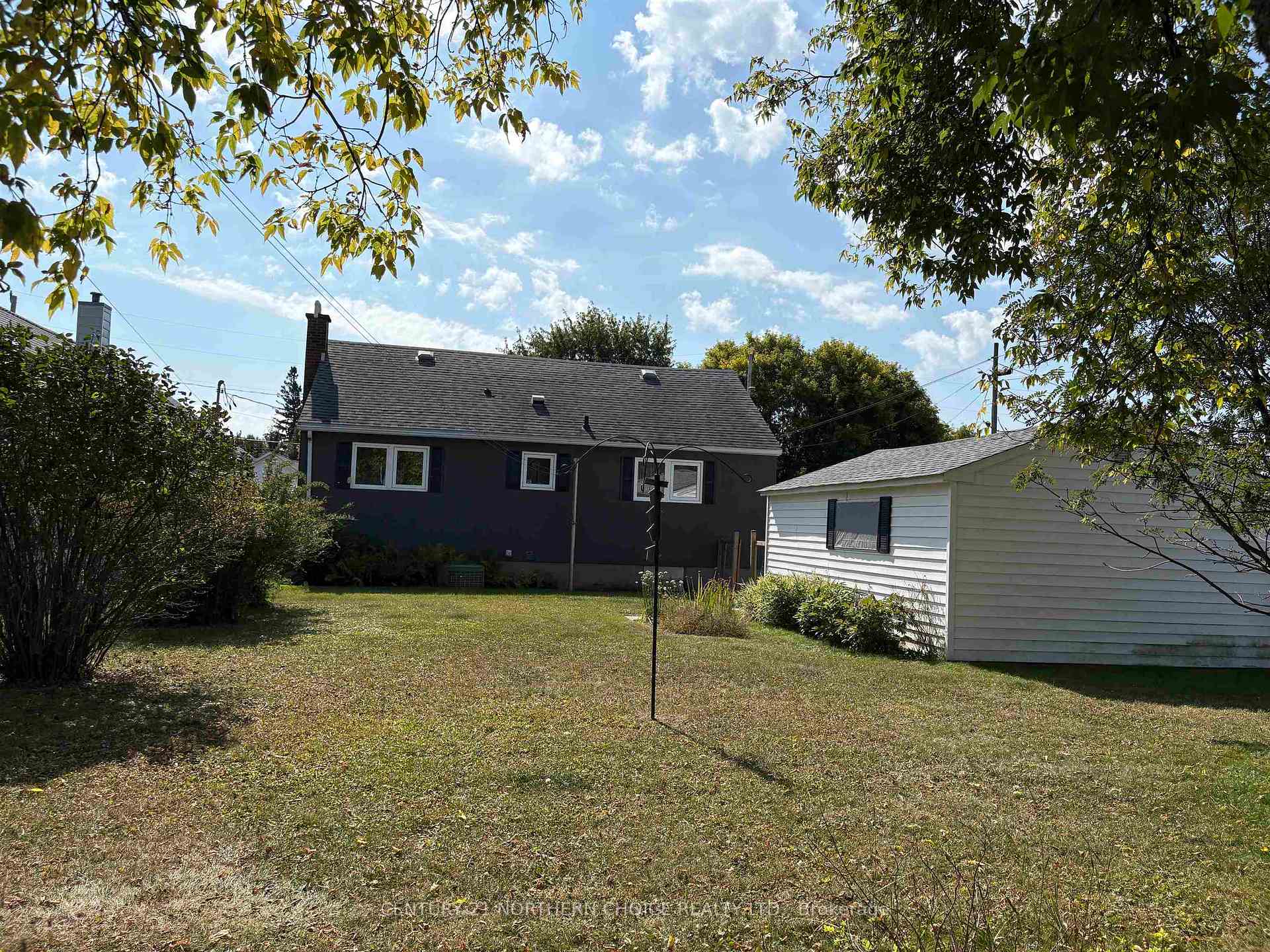 Photo 37 of 610 Second Street E, Fort Frances — HOMEH
