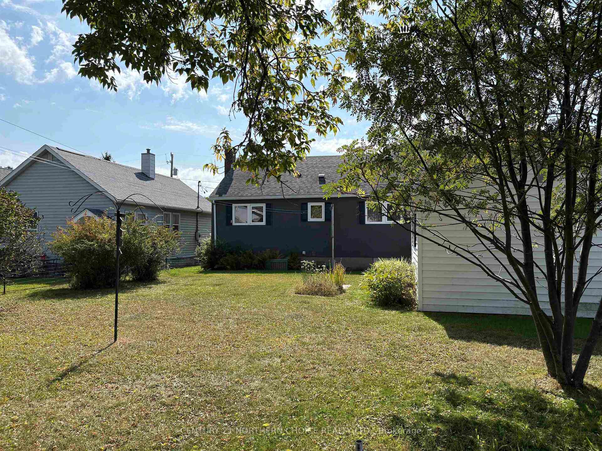 Photo 38 of 610 Second Street E, Fort Frances — HOMEH