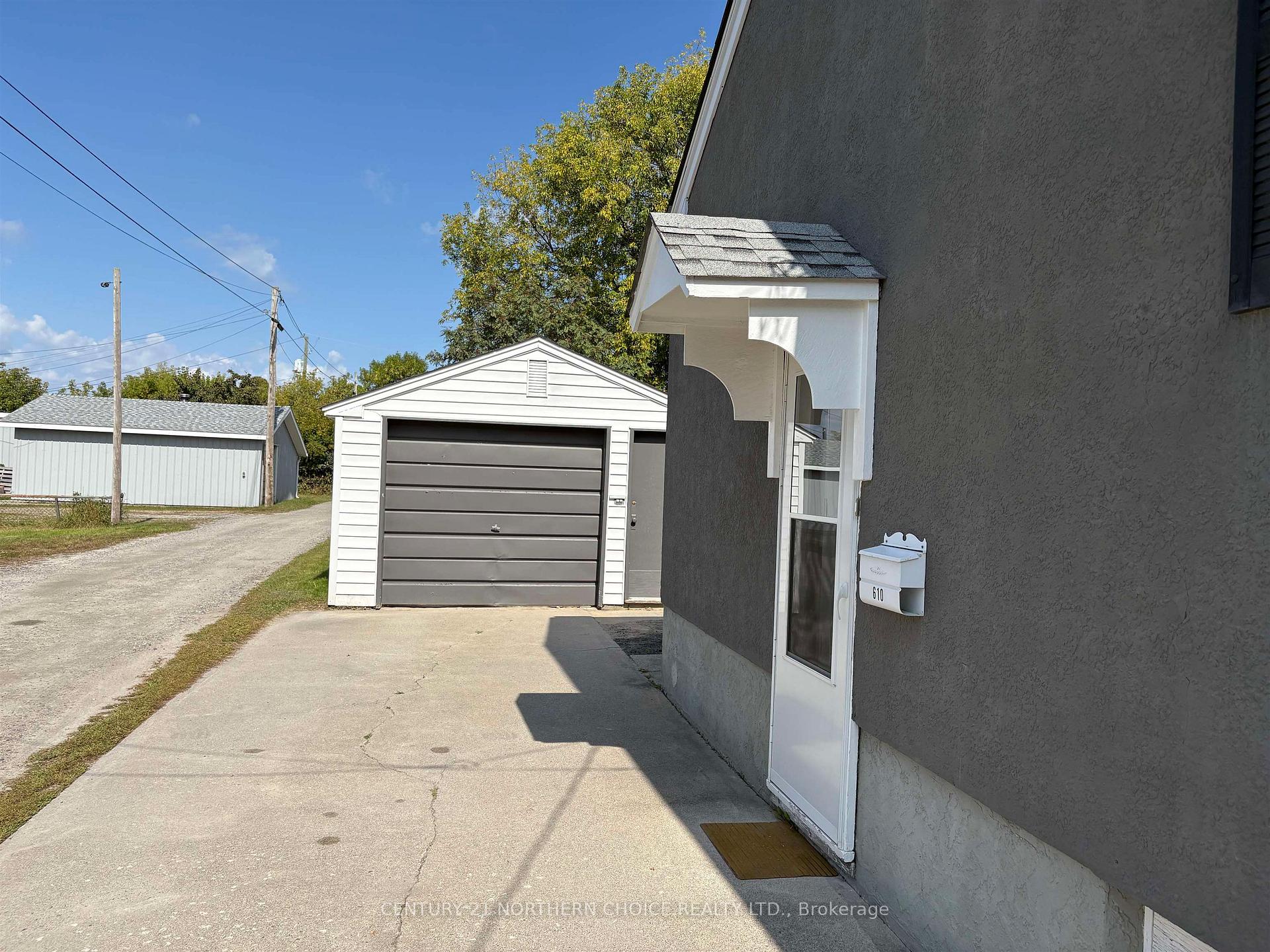 Photo 41 of 610 Second Street E, Fort Frances — HOMEH