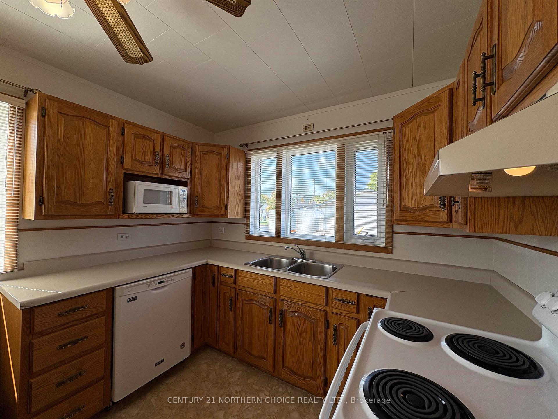 Photo 47 of 610 Second Street E, Fort Frances — HOMEH