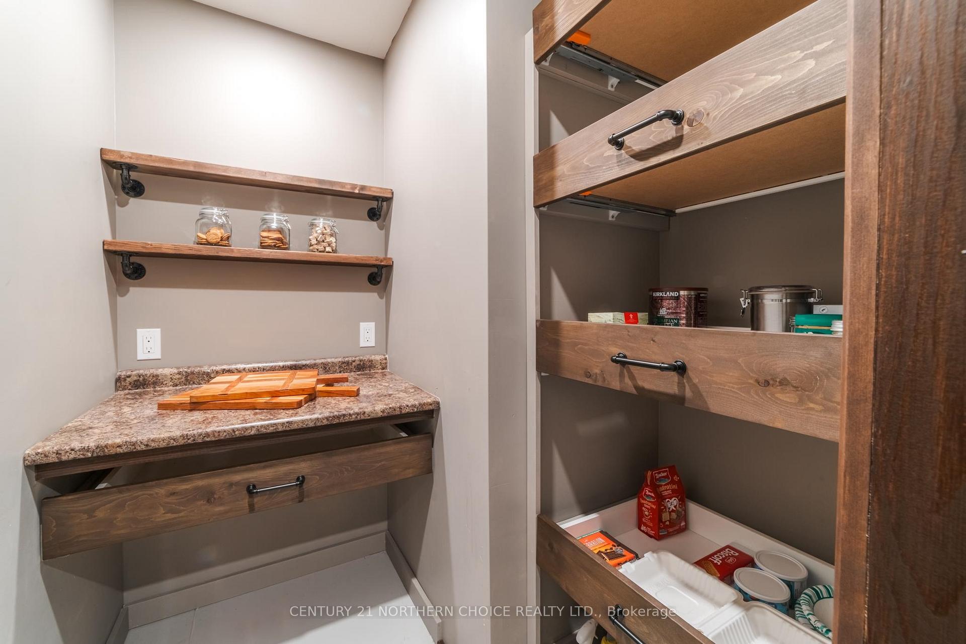 Photo 15 of 1479 A Storm Bay Road, Kenora Remote Area, Lake of the Woods North — HOMEH