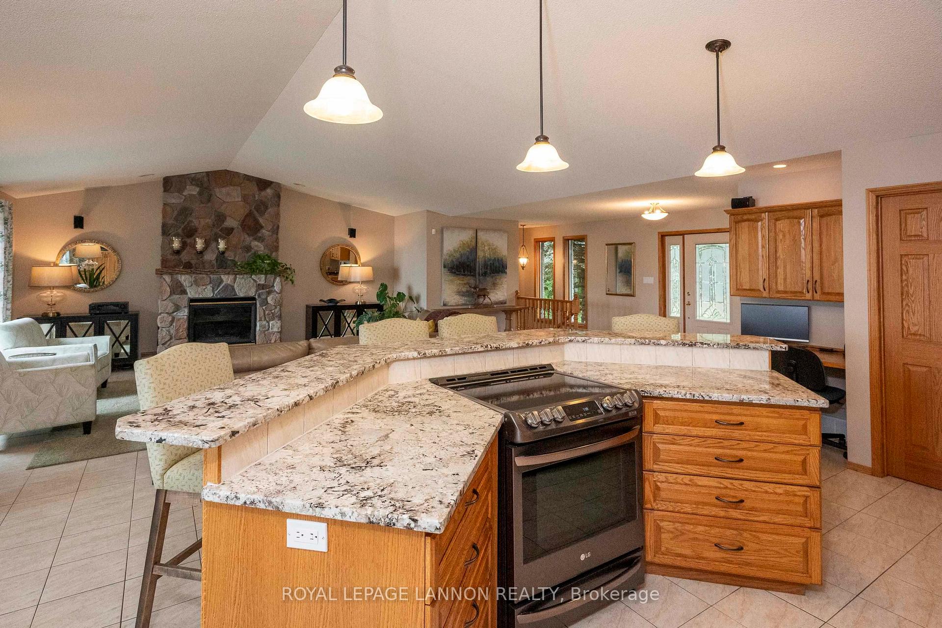 Photo 15 of 2529 Scott Drive, Shuniah — HOMEH