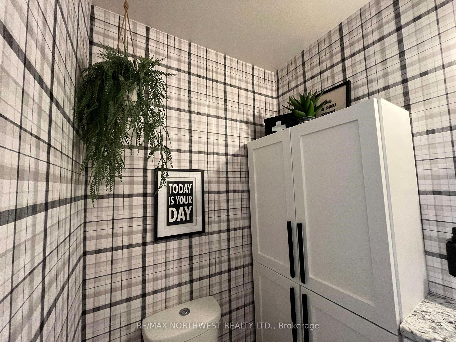 Photo 14 of 132 Minto Crescent, Kenora, Amethyst — HOMEH