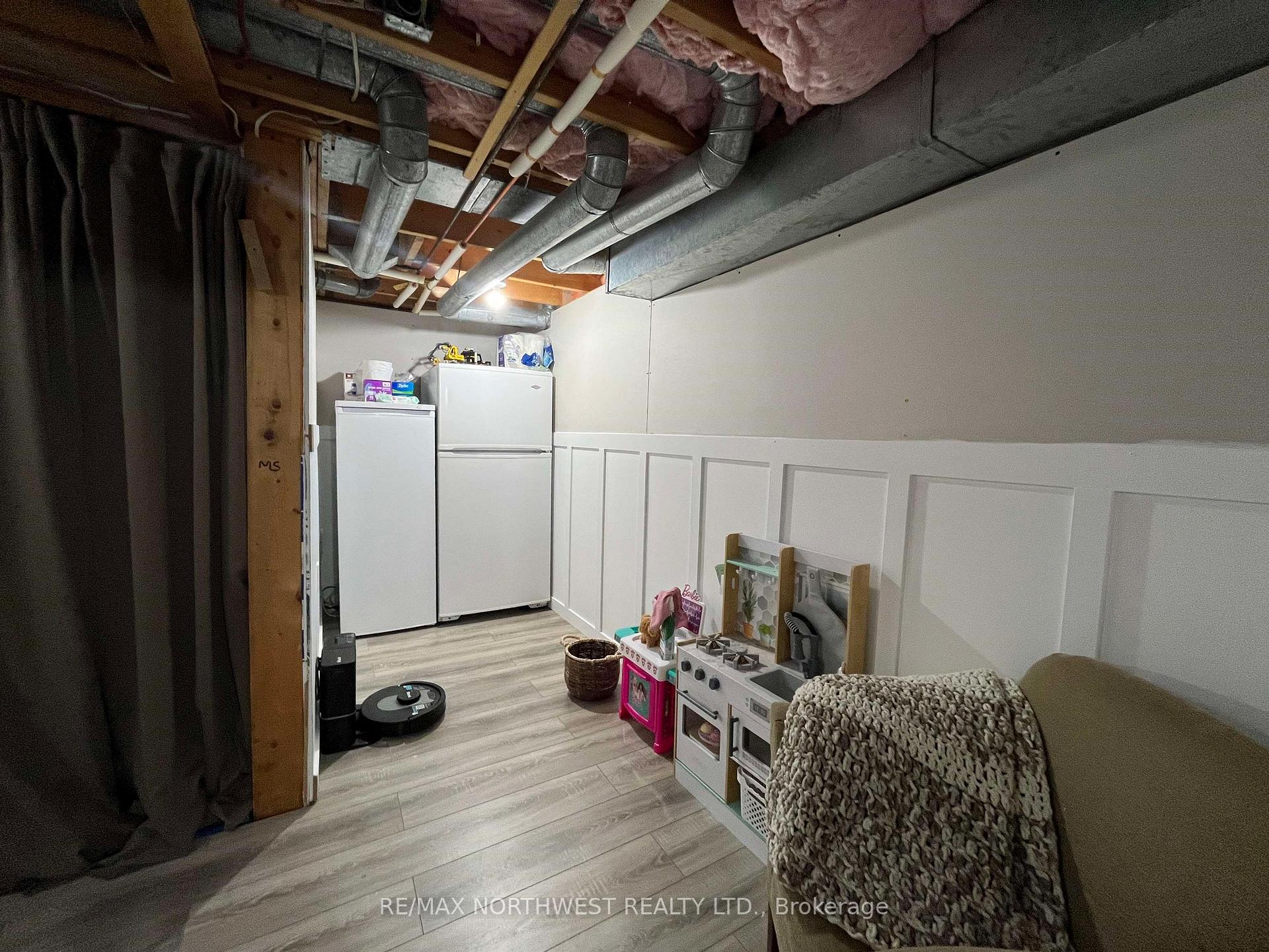 Photo 30 of 132 Minto Crescent, Kenora, Amethyst — HOMEH