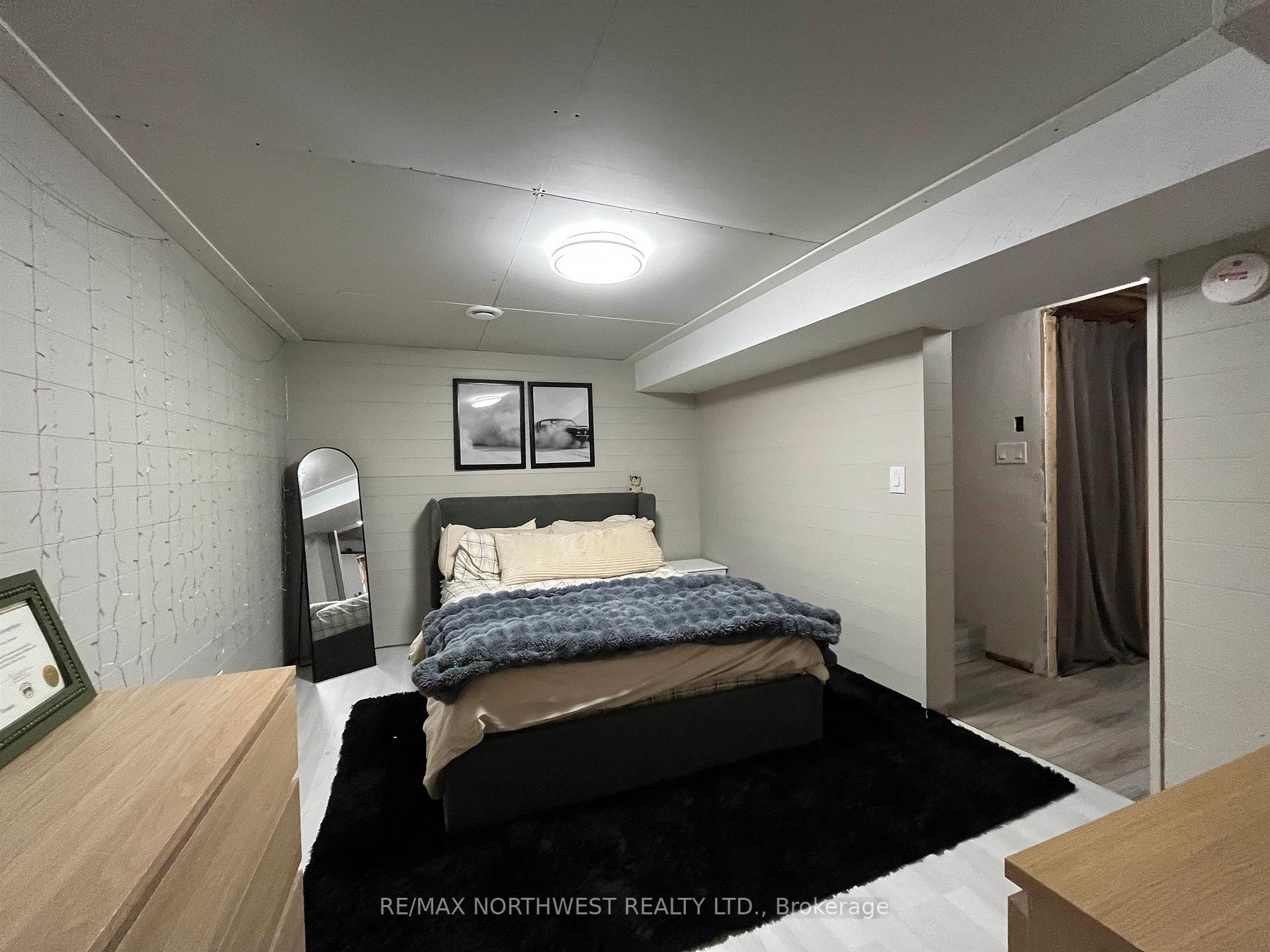 Photo 34 of 132 Minto Crescent, Kenora, Amethyst — HOMEH