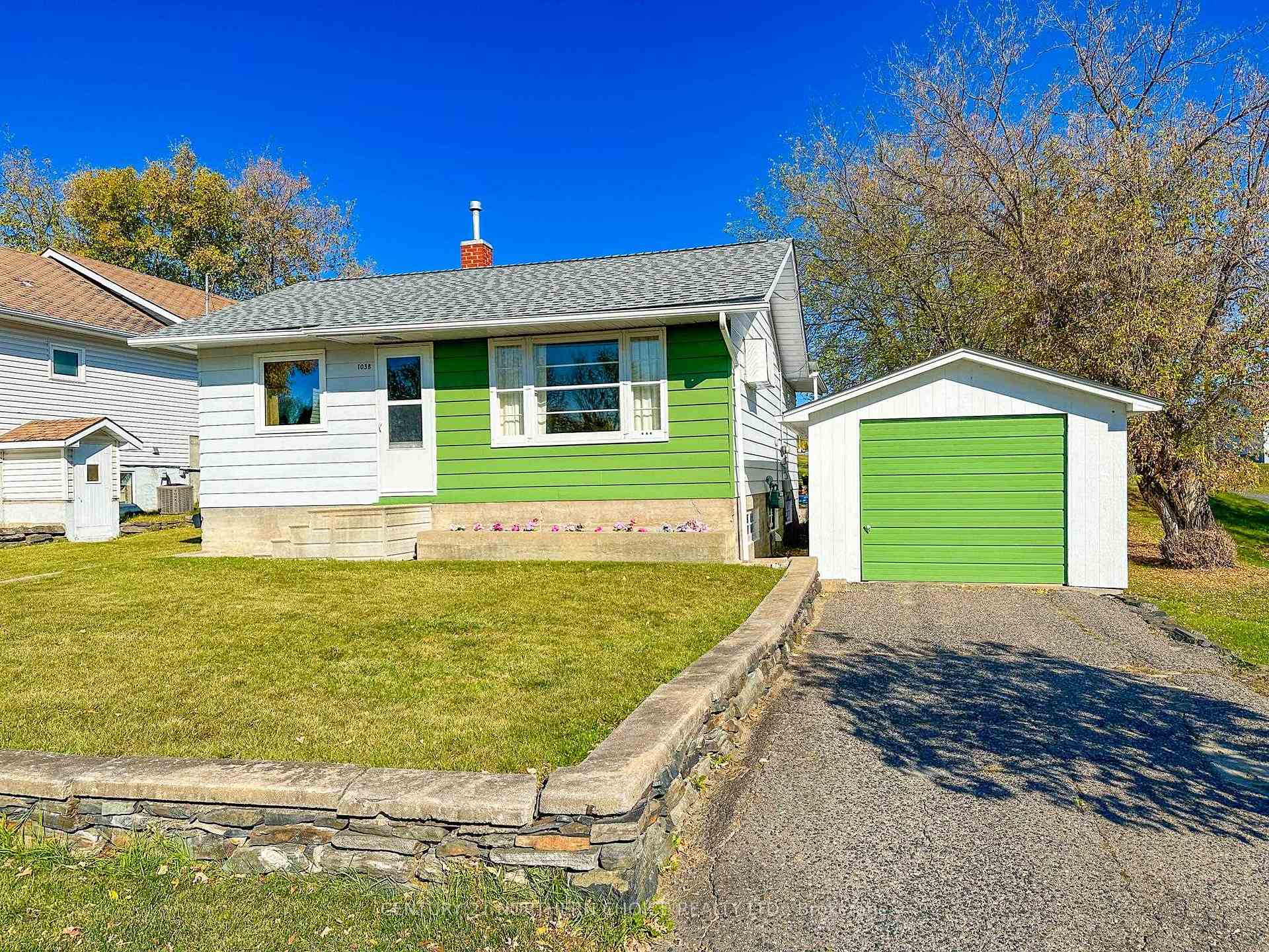Photo 6 of 1038 Park Street, Kenora, Central — HOMEH